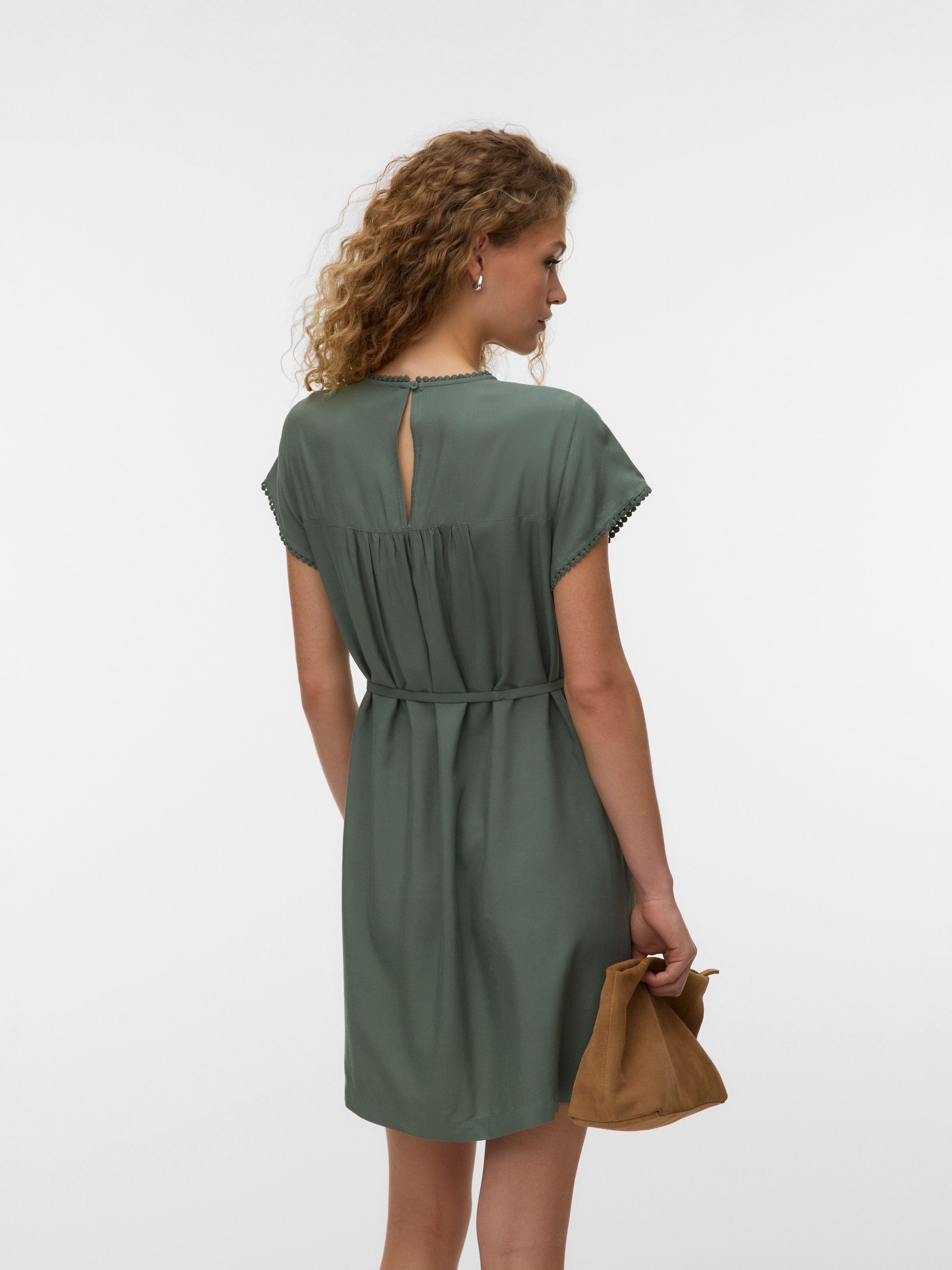 Vero Moda Minikleid »VMDEBBIE PLEAT SL SHORT DRESS WVN« Viskose, Bindegürtel