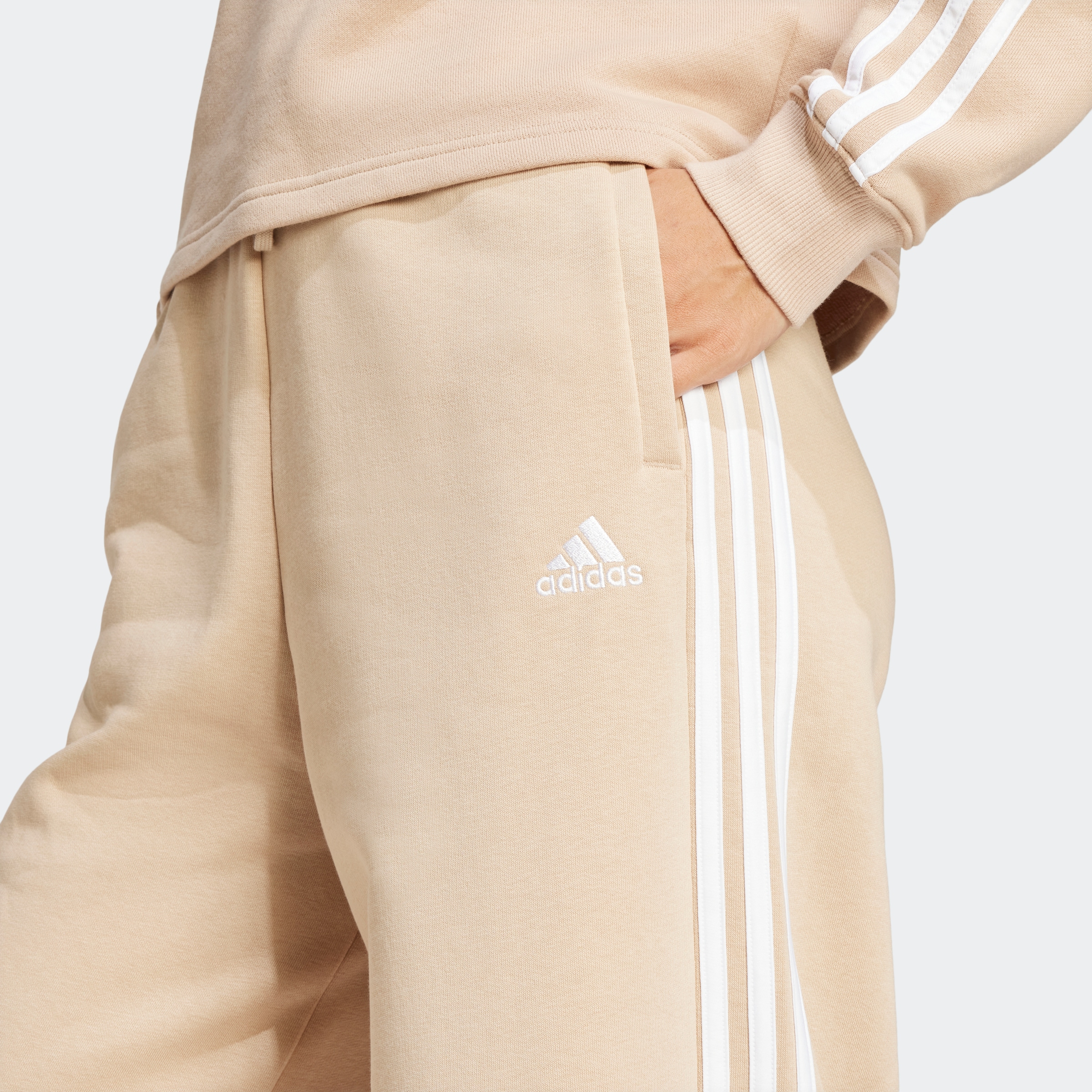 adidas Sportswear Sporthose »ESSENTIALS 3STREIFEN FRENCH TERRY WIDE HOSE«, (1 tlg.)