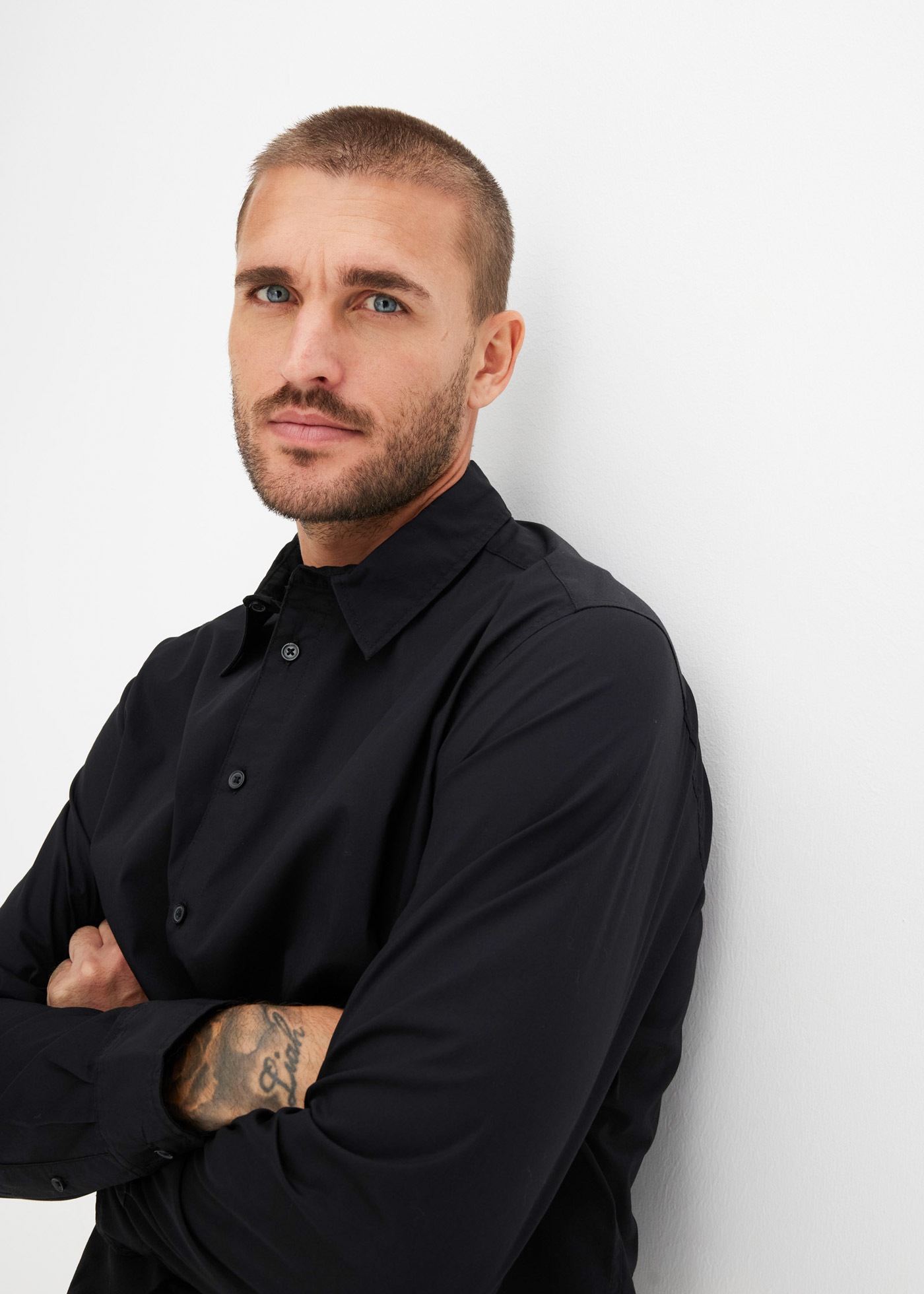 bonprix Langarmhemd in lässiger Form mit Kentkragen