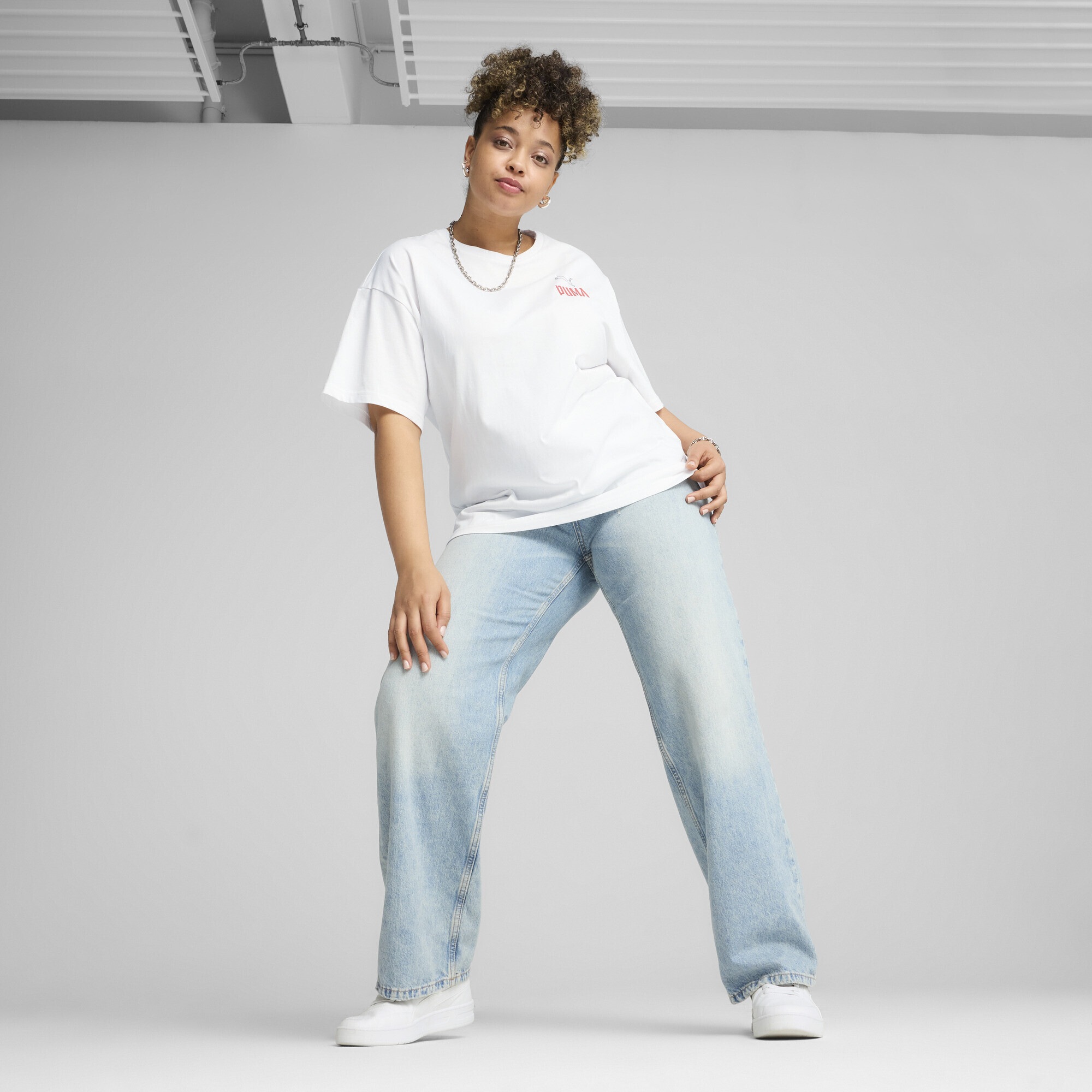 PUMA T-Shirt »Wardrobe Essentials Relaxed Graphic T-Shirt Damen«