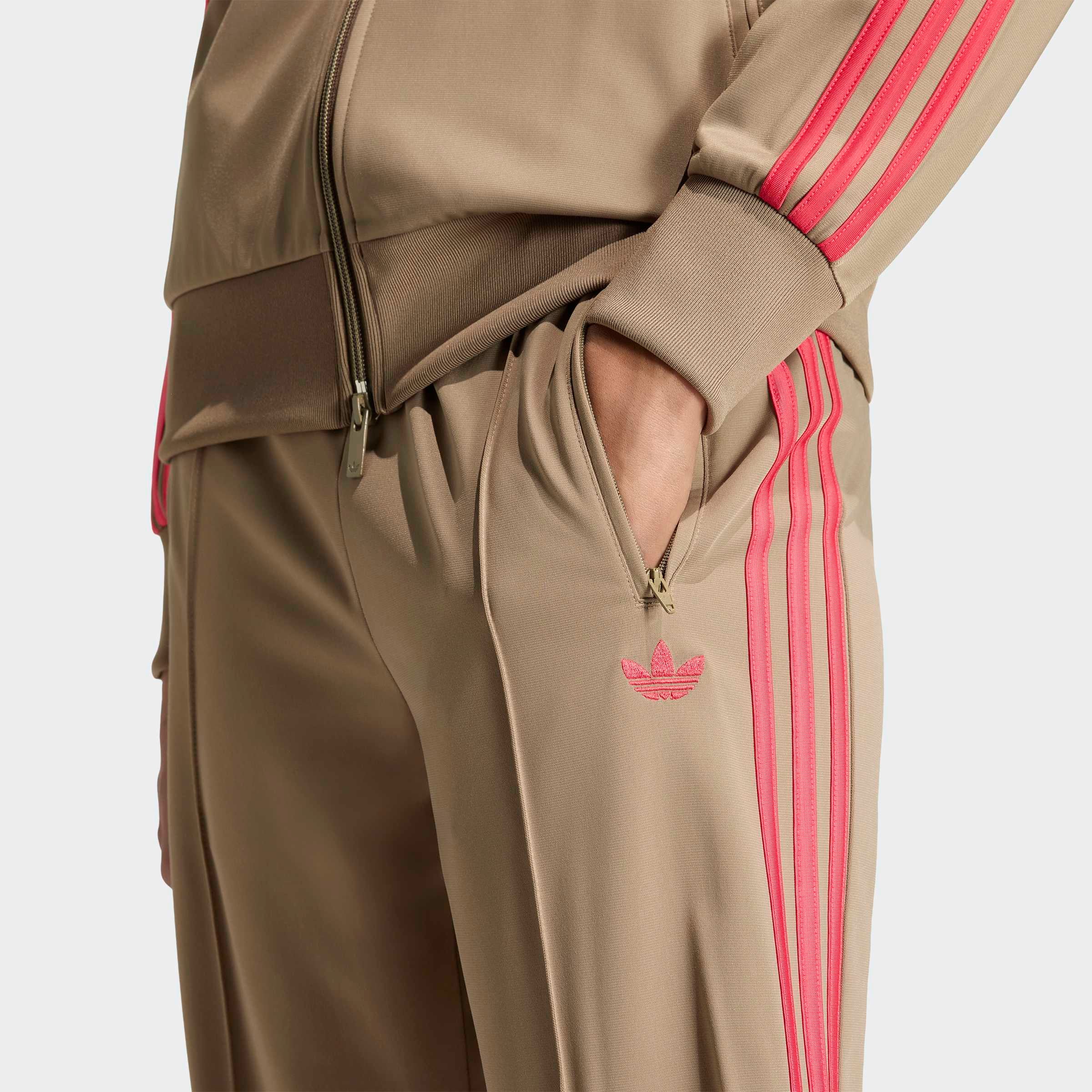 adidas Originals Sporthose »FB LOOSE TP«  Firebird Loose Sporthose, lässig geschnitten