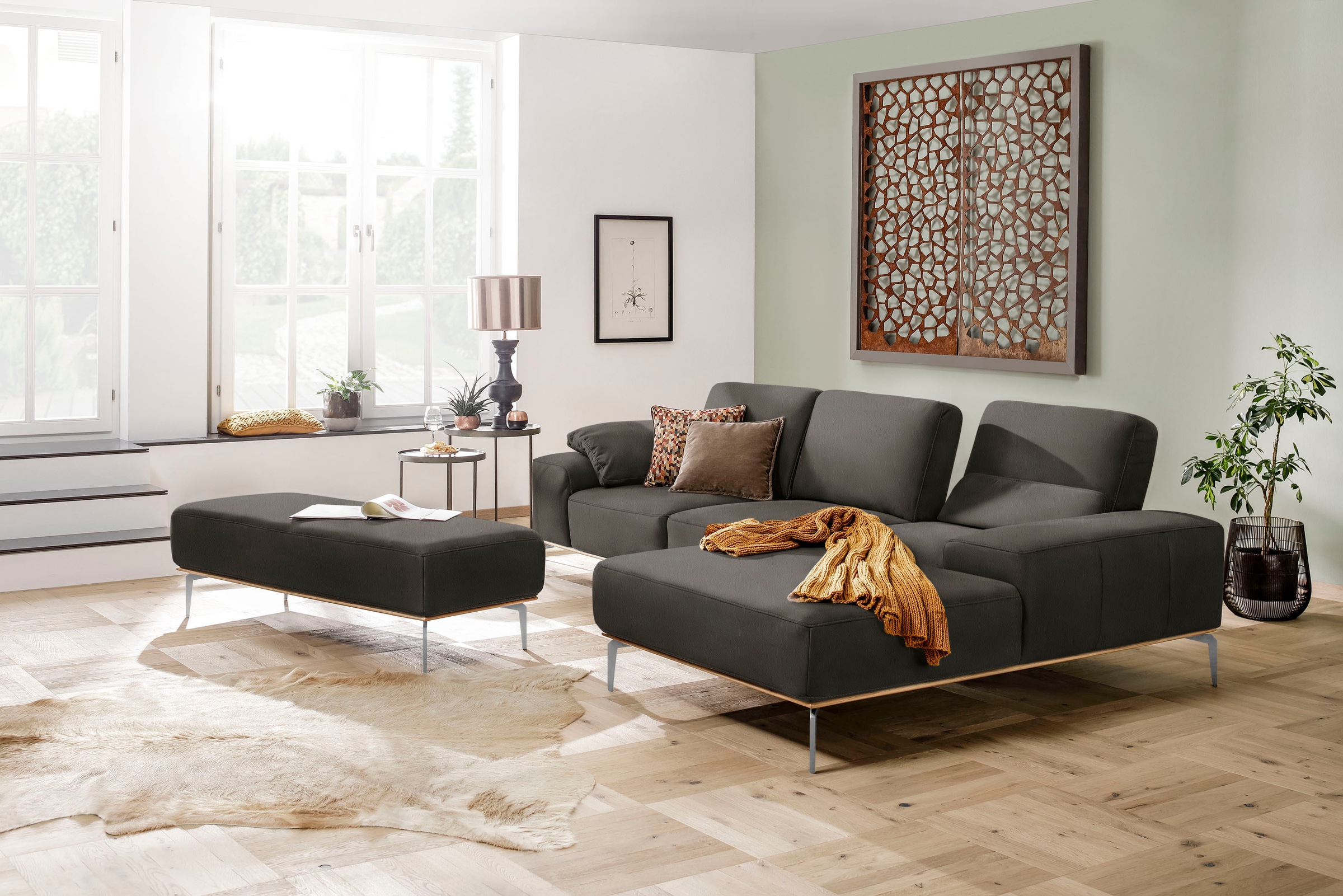 W.SCHILLIG Ecksofa »run, Designsofa, bequem, L-Form«, mit elegantem Holzsockel, Füße in Chrom glänzend, Breite 299 cm