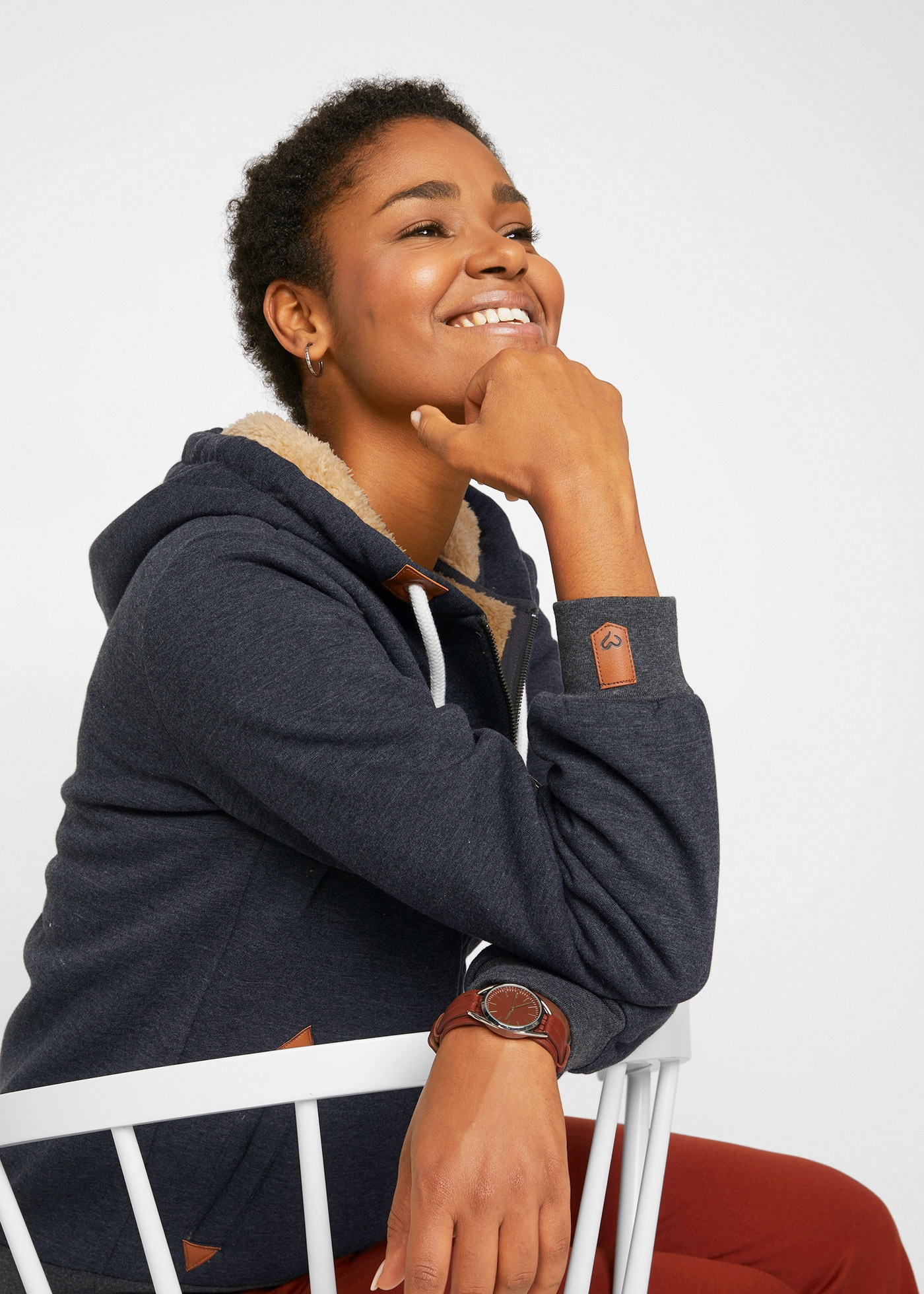 bonprix Kapuzensweatjacke mit Kapuze, mit Teddyfutter, mit Reißverschluss, lockere Passform
