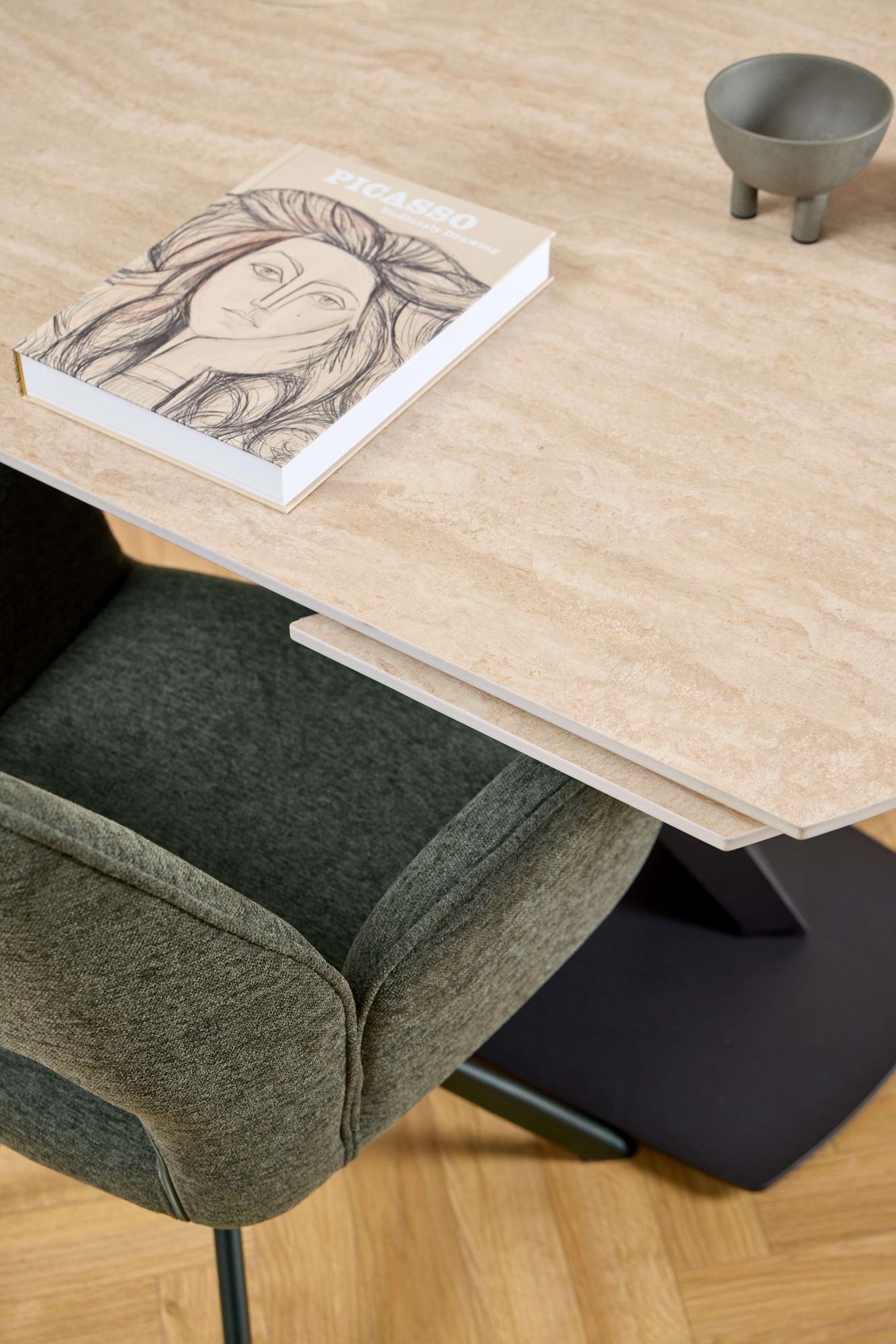 ACTONA GROUP Esszimmerstuhl »Graham, Polsterstuhl, Stuhl mit Polsterung« (Set) 2 Stk.Stoff, dekorativer Cut-Out, Drehfunktion, 4-Stern-Gestell, FSC™