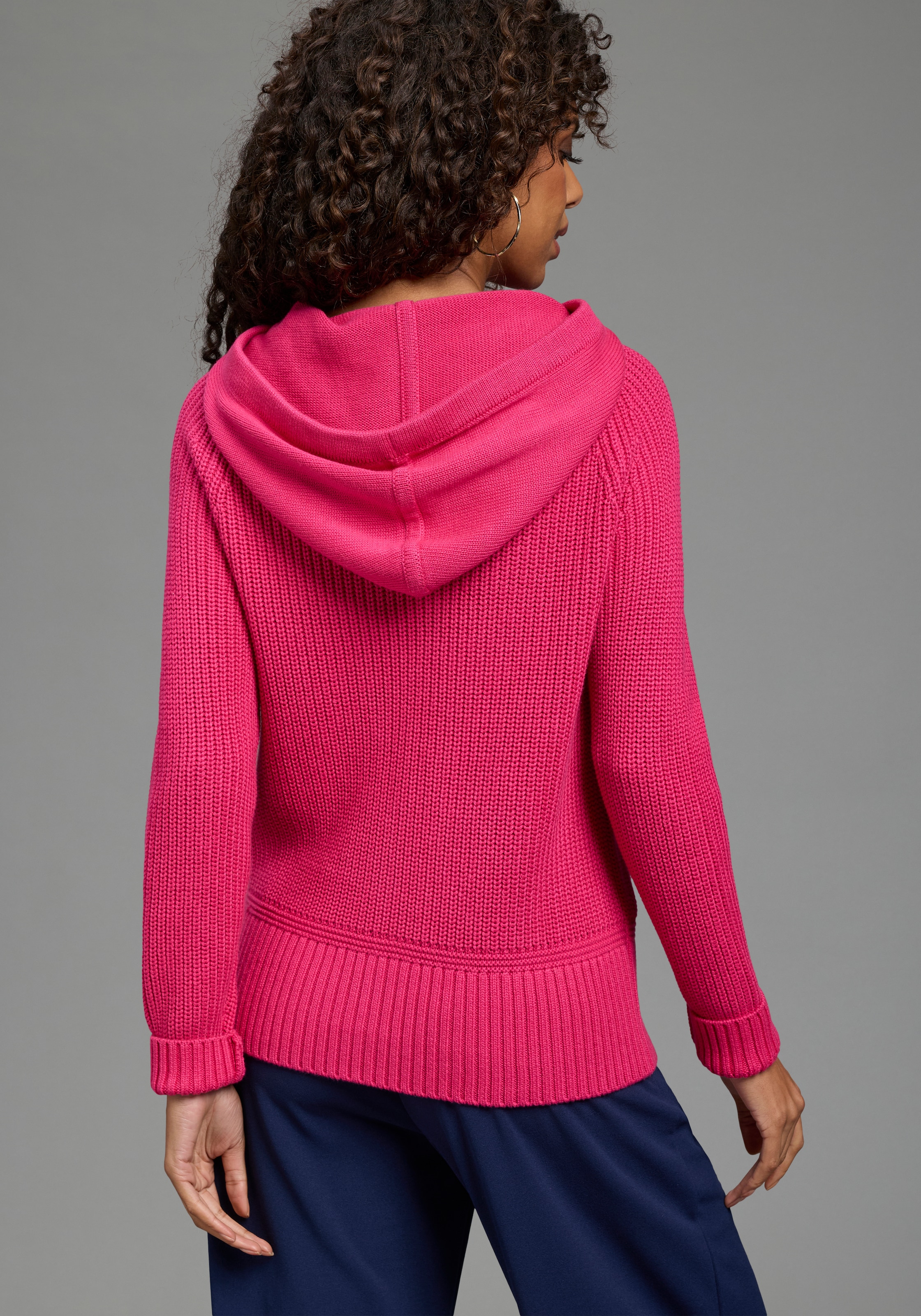 Laura Scott Strickpullover »mit Kapuze und Bänder mit Schrifzug« mit lässiger Passform