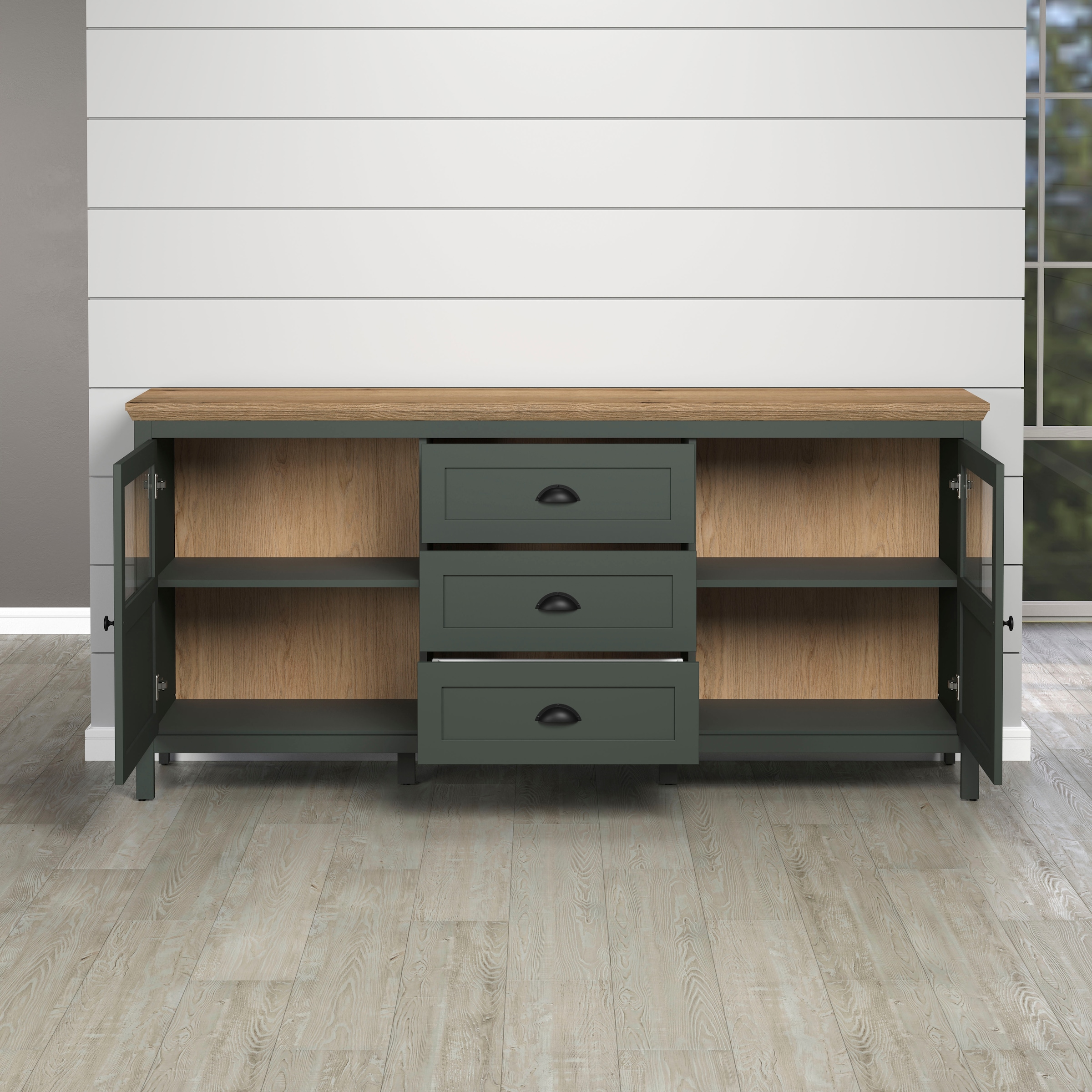 Home affaire Sideboard »Vienna«, Kommode im Landhausstil mit Muschelgriffen und Glastüren