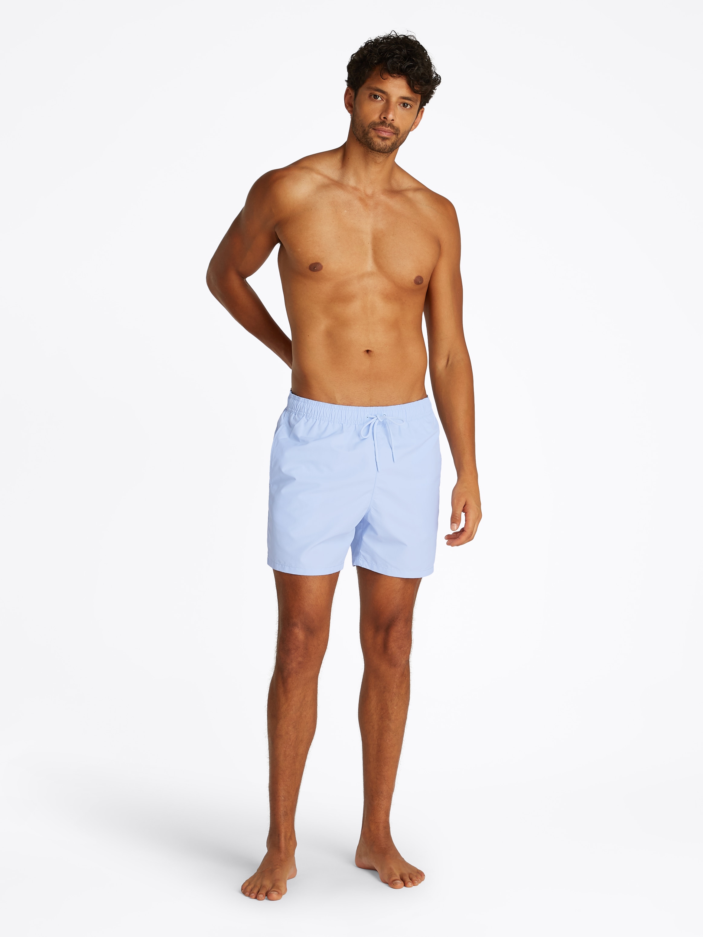 Tommy Hilfiger Swimwear Badeshorts »MEDIUM DRAWSTRING«, mit Logostickerei an der Hüfte