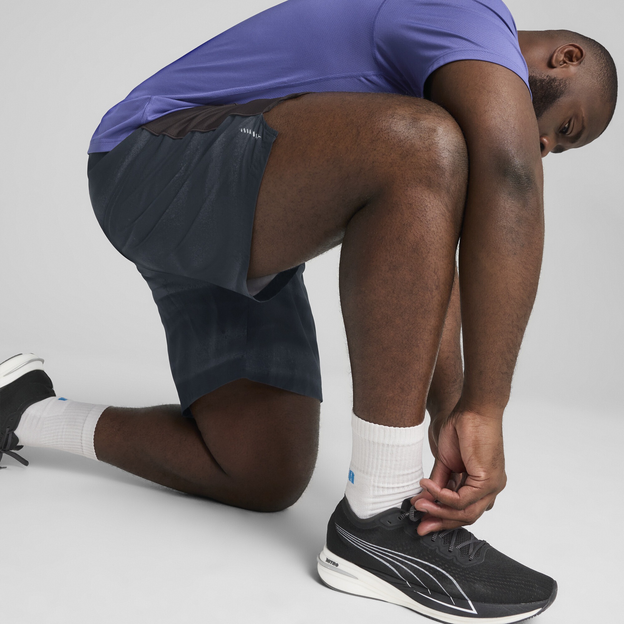 PUMA Laufshorts »VELOCITY 7" Laufshorts mit Allover-Print Herren«