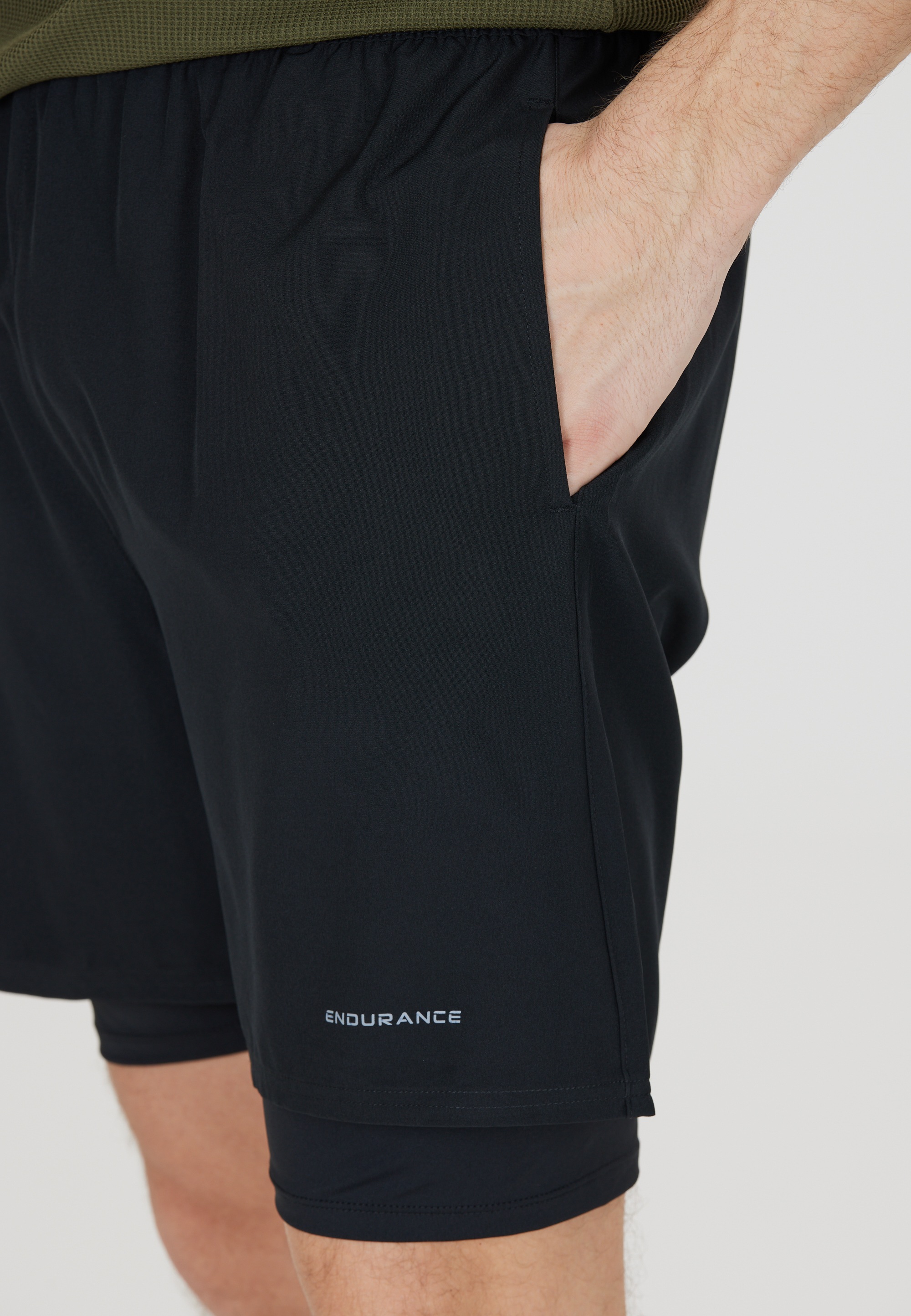 ENDURANCE Shorts »Kros«, Im 2-in-1-Design mit Quick Dry und Stretch-Funktion
