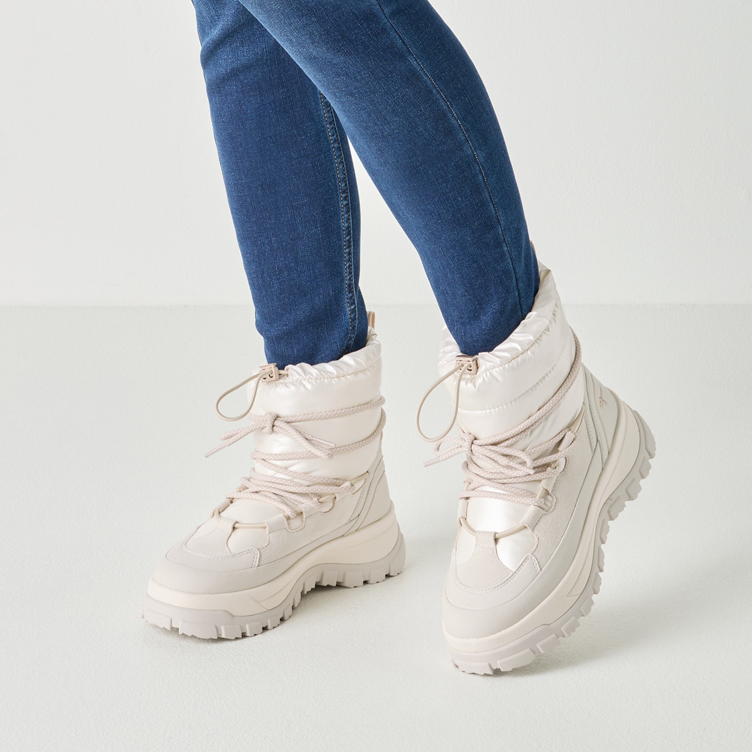 Tamaris Winterstiefelette  Winterboots, Snowboots mit aufgesetzter Schnürung