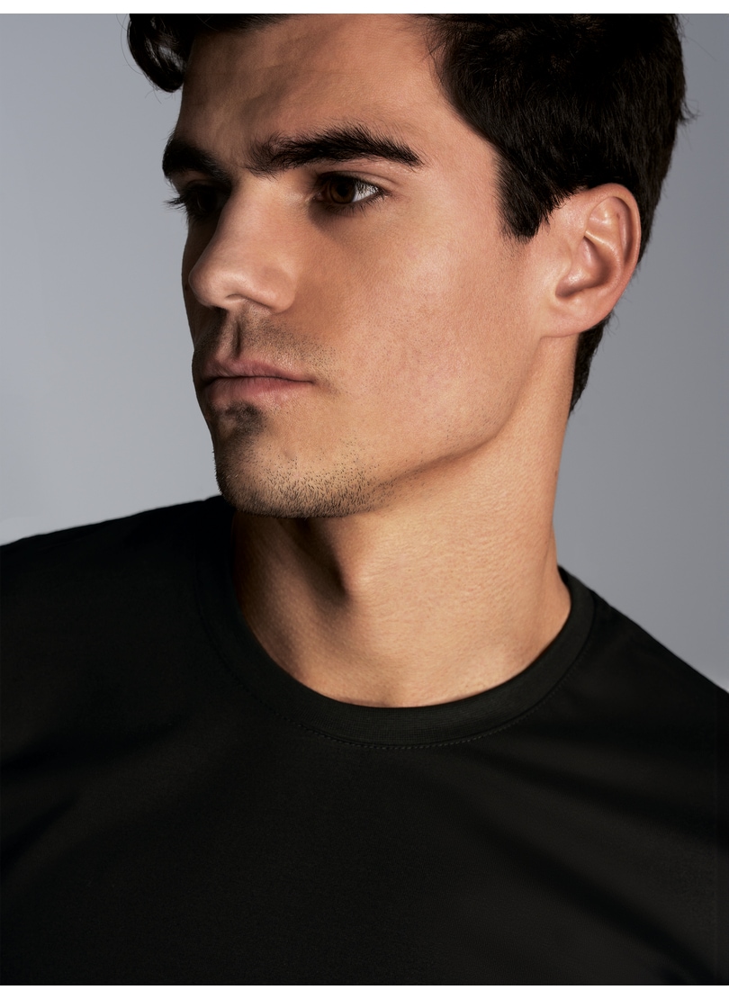 Trigema T-Shirt »TRIGEMA Slim Fit T-Shirt aus DELUXE Baumwolle«, (1 tlg.)