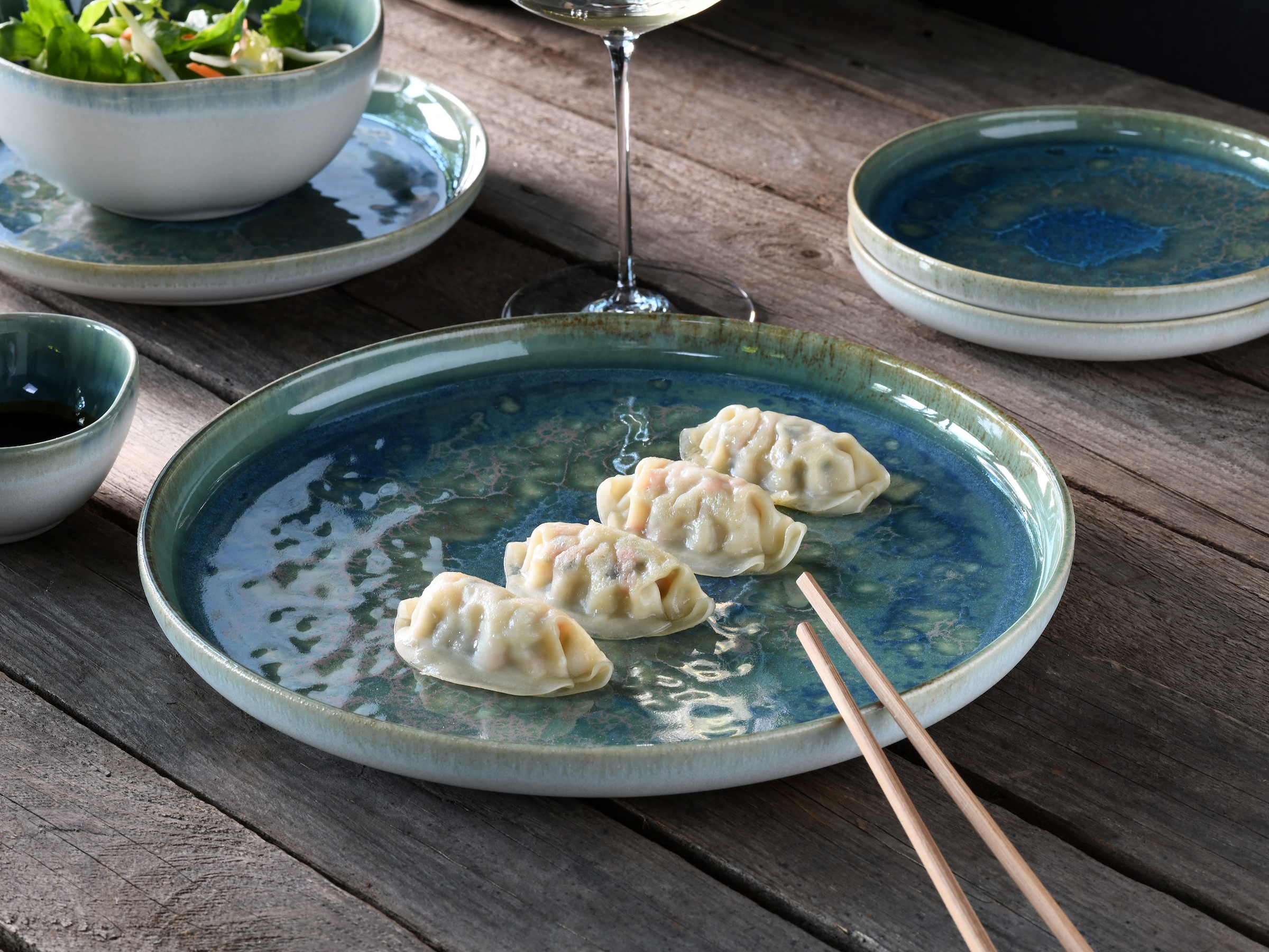 CreaTable Teller-Set »Yuki, Tellerset 12-tlg«, (Set, 12 tlg.), Reaktiver intensiv leuchtender Digitaldruck