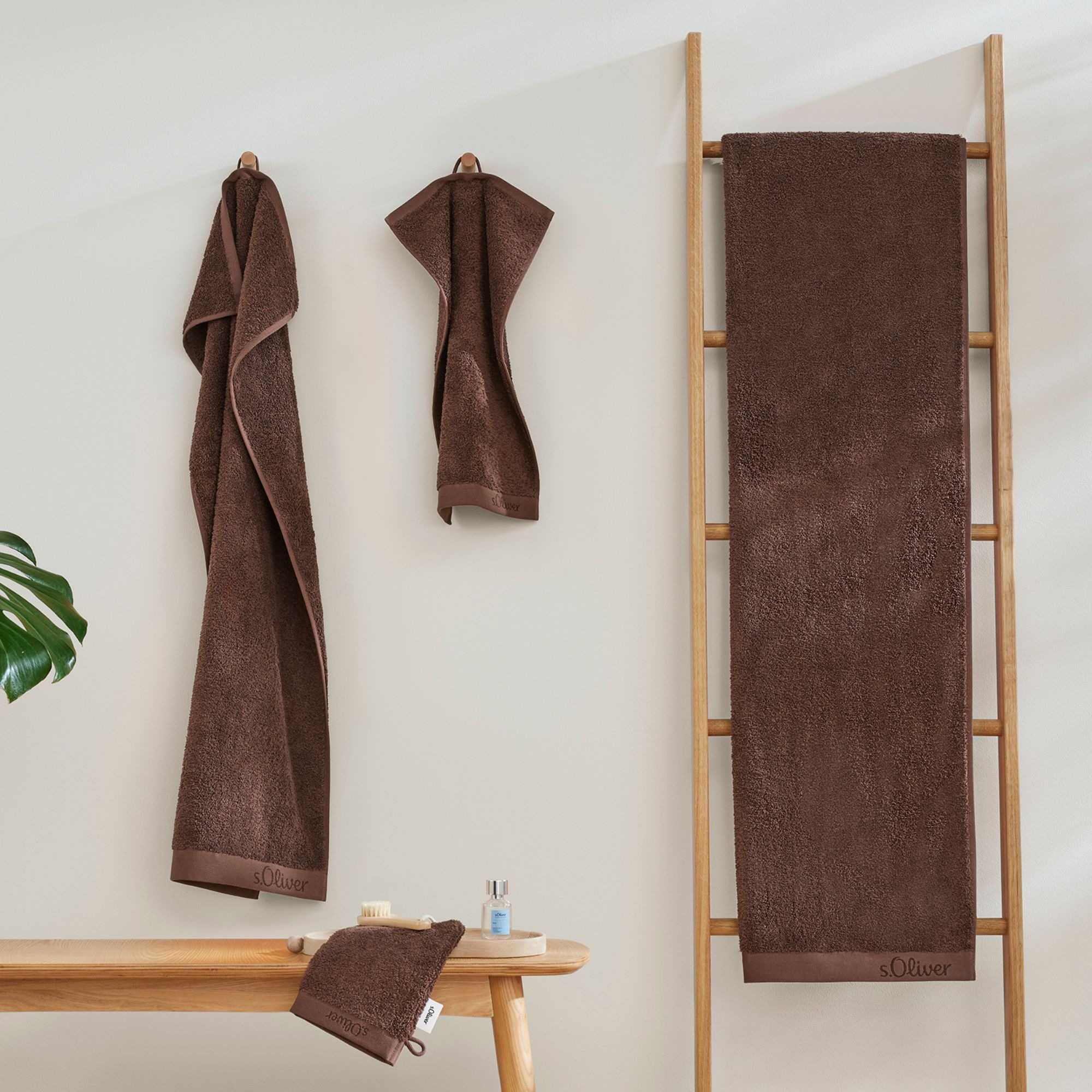 s.Oliver Gästehandtuch »s.Oliver, Premium Qualität, 600 gr/m², auch als Sets erhältlich«, (1 St., Gästehandtuch 30 x 50 cm), große Farbauswahl, auch als Duschtuch, Waschhandschuh, Handtuch