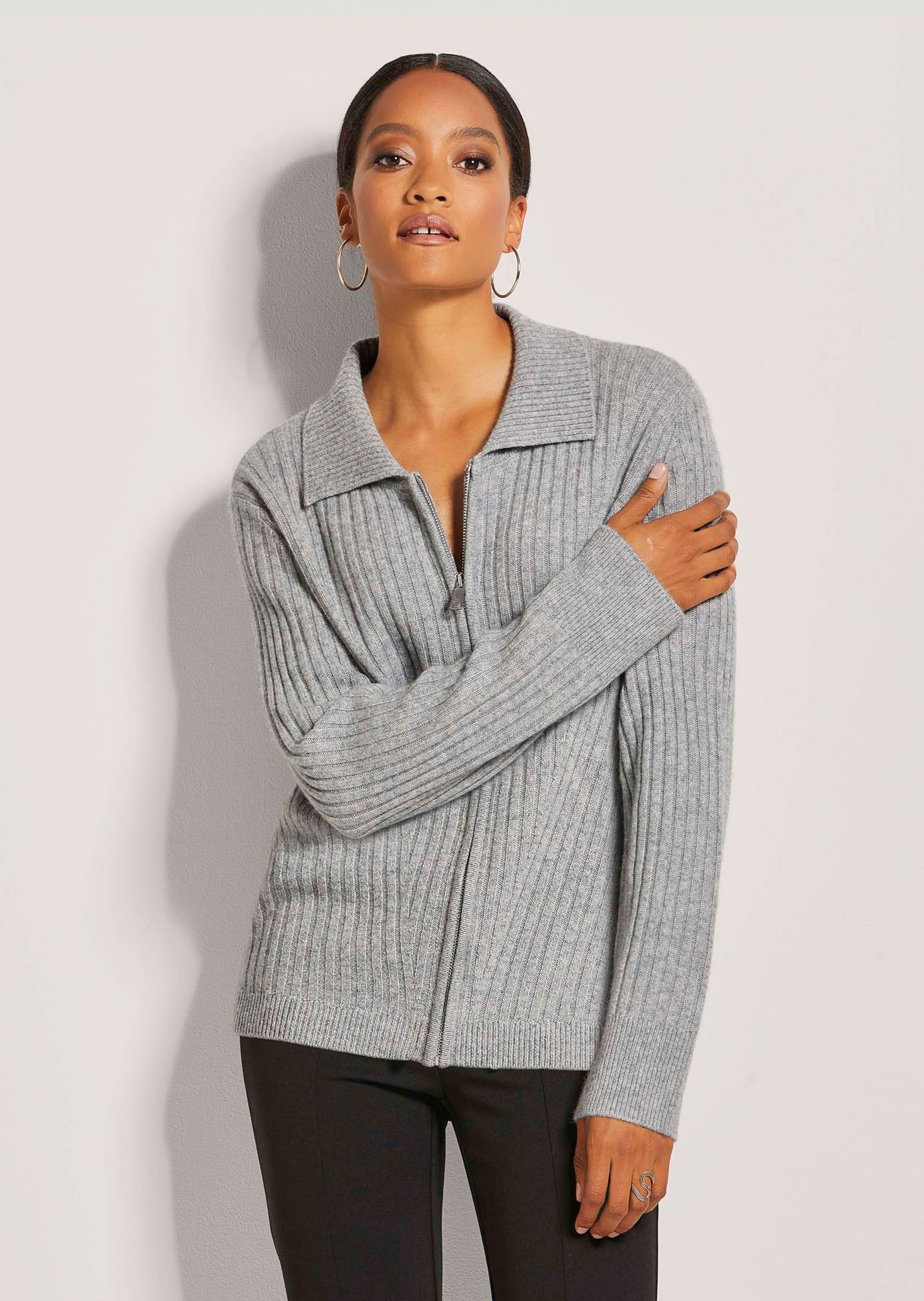 MADELEINE Strickjacke »Strickjacke Strickjacke mit Reißverschluss«
