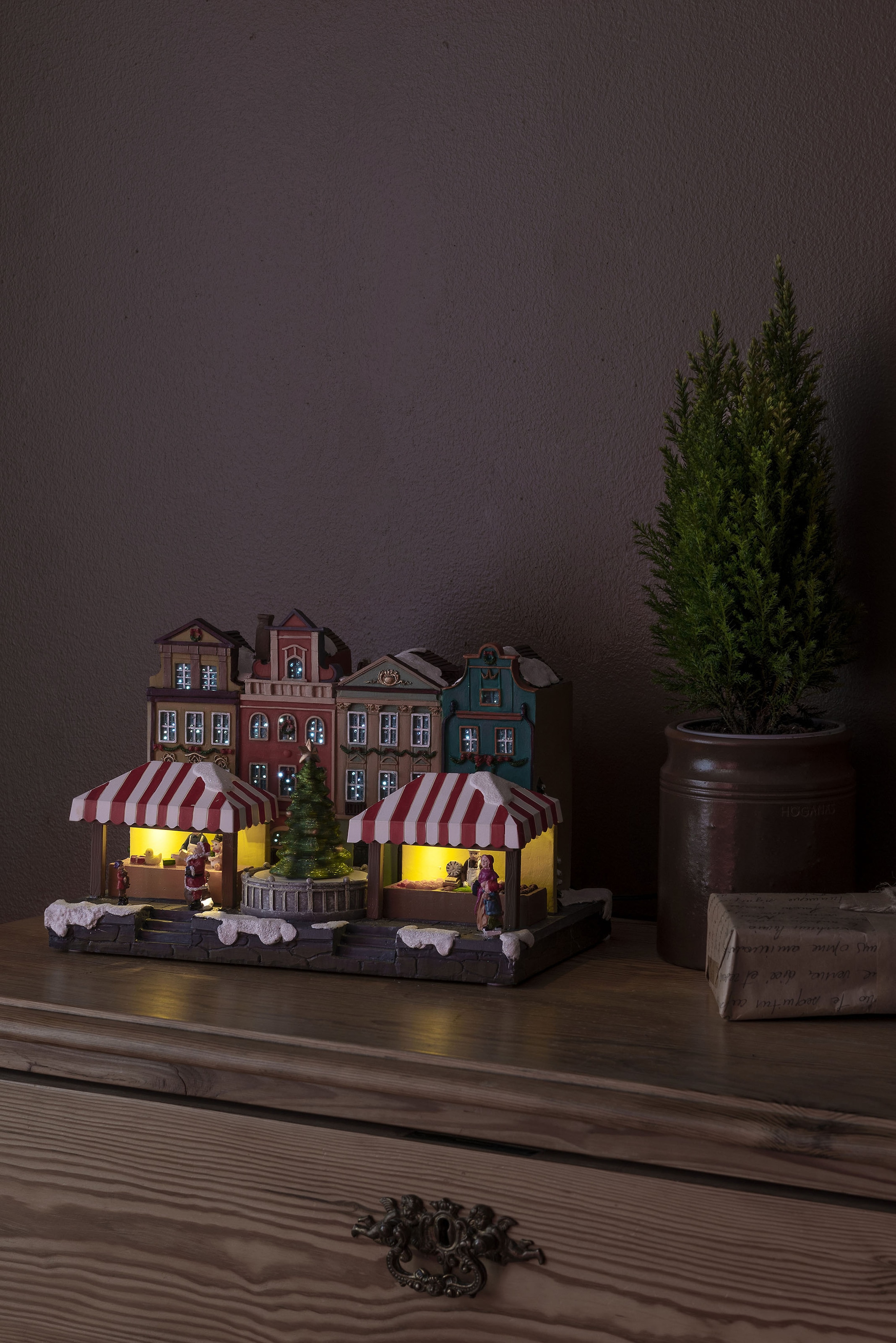 KONSTSMIDE Weihnachtsstadt mit rotierendem BAUR und | »Weihnachtsdeko«, kaufen Stadtszene Weihnachtsbaum Fiberoptikhaus LED