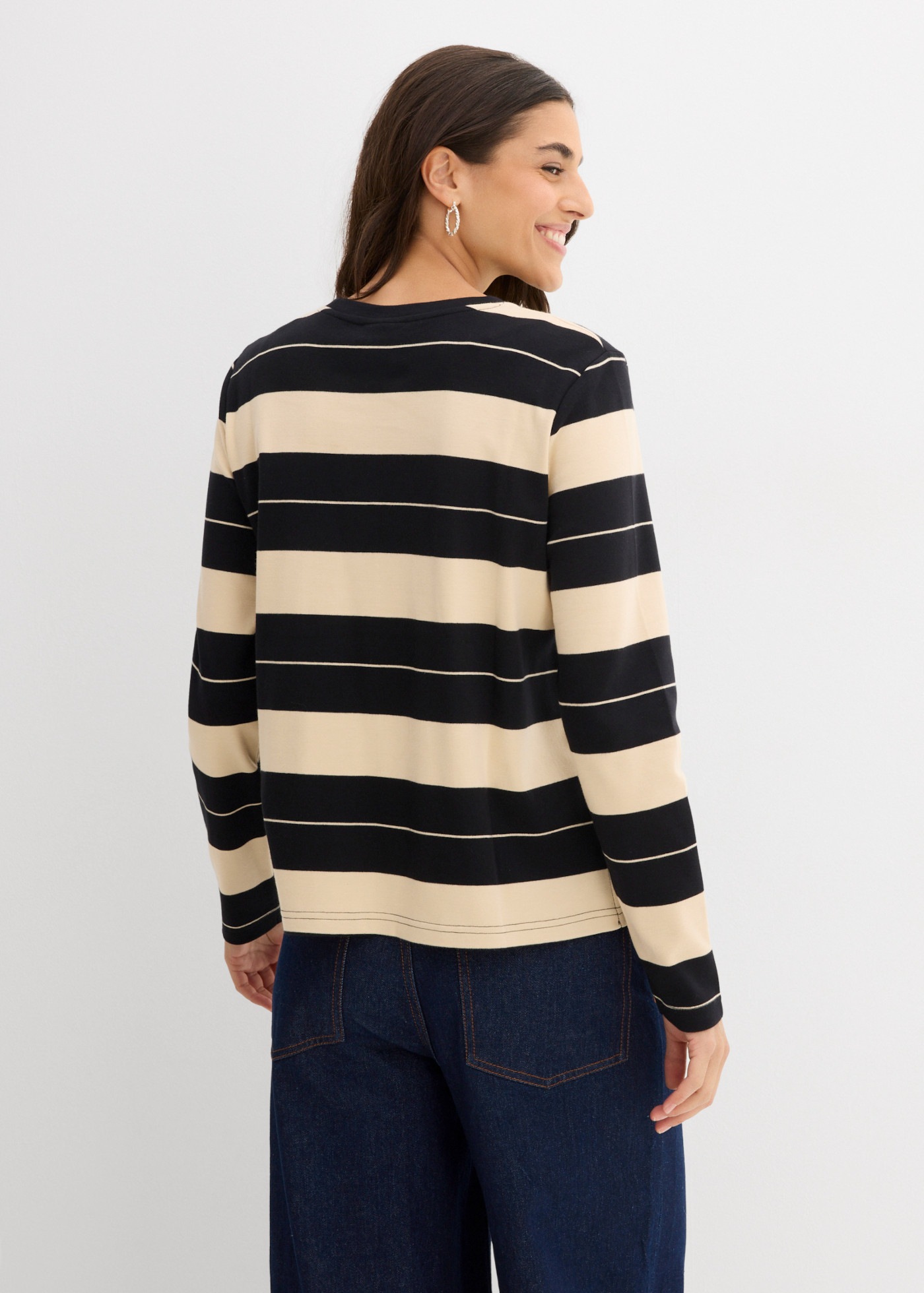 bonprix Langarmshirt in Streifenoptik, lässig geschnitten, aus Baumwolle, im Casual-Stil