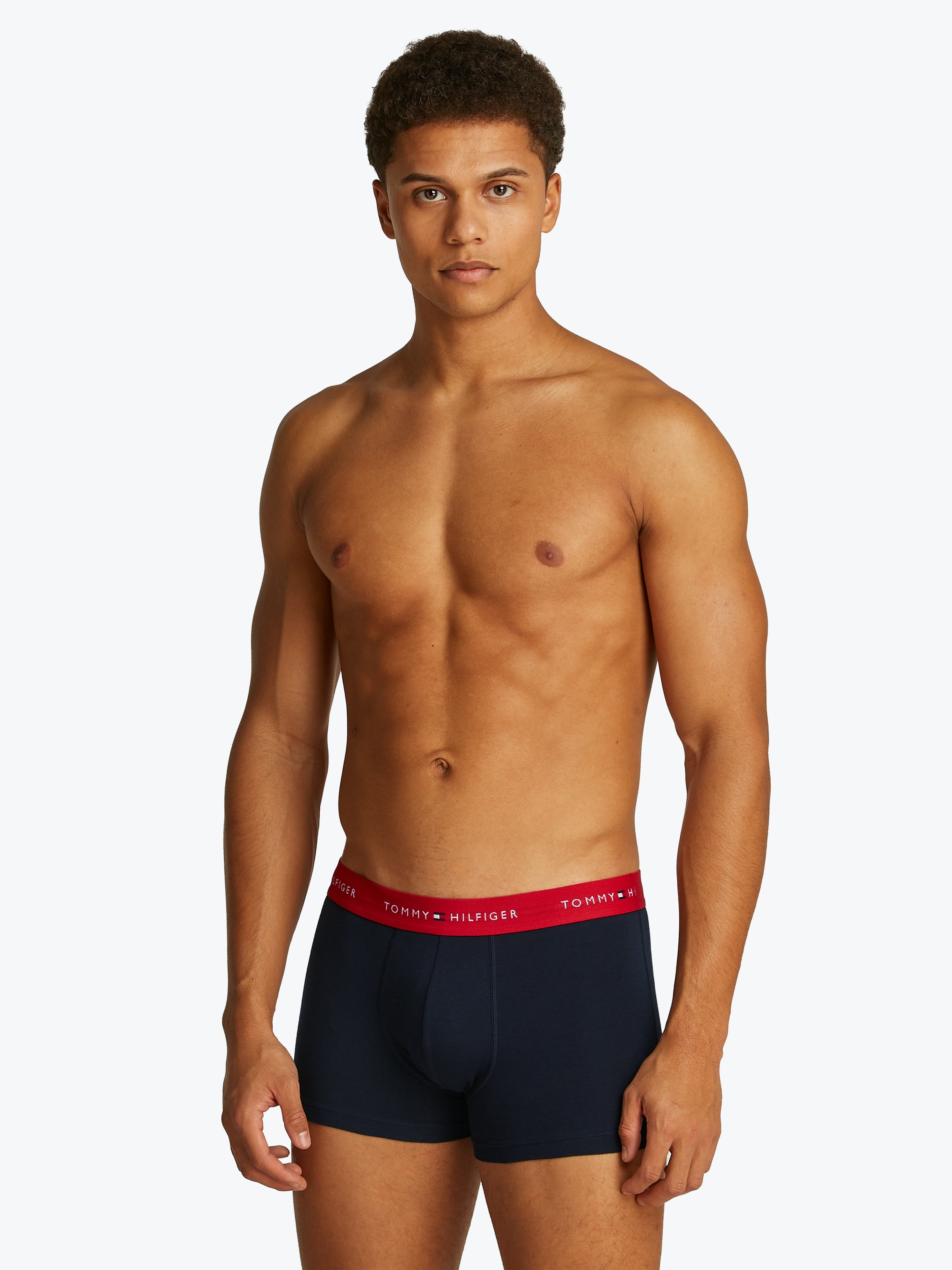 Tommy Hilfiger 3-er Set Trunks Blau mit verschiedenfarbigen Webbund günstig online kaufen