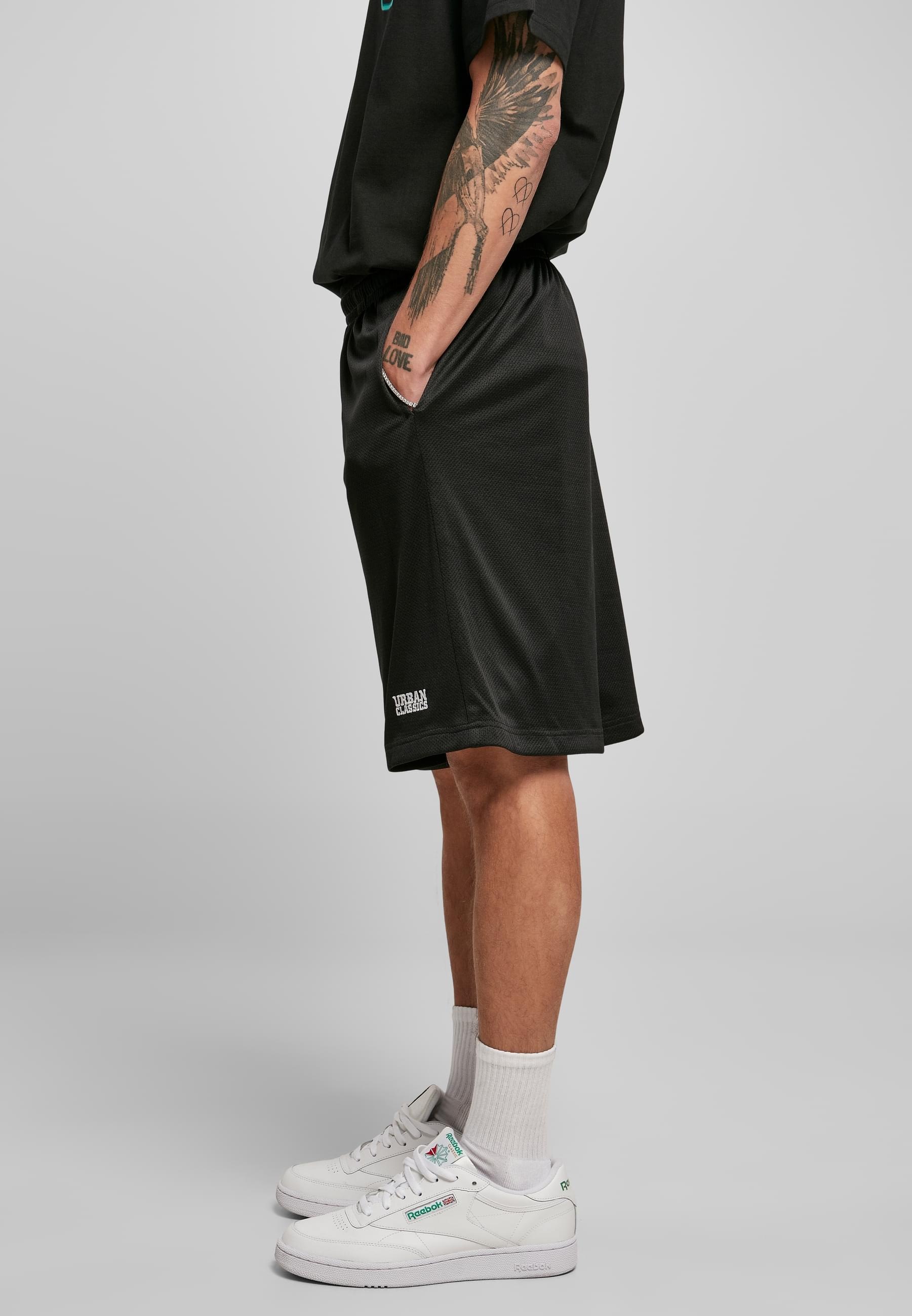URBAN CLASSICS Stoffhose »Urban Classics Herren Basic Mesh Shorts«, (1 tlg.)