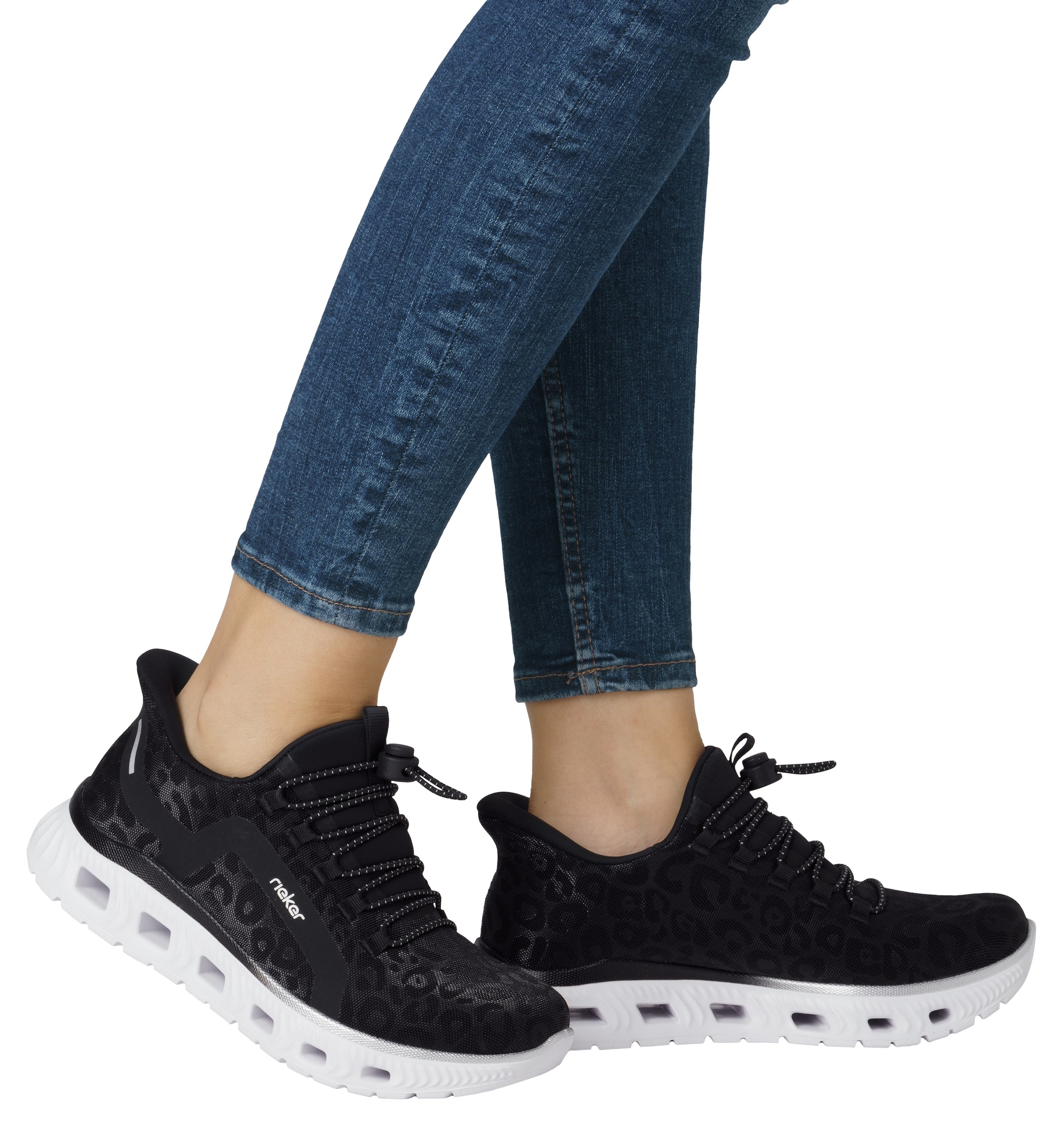 RIEKER Sport Slip-On Sneaker, Freizeitsneaker, Schlupfschuh in Leo-Optik, mit MemoSoft-Innensohle