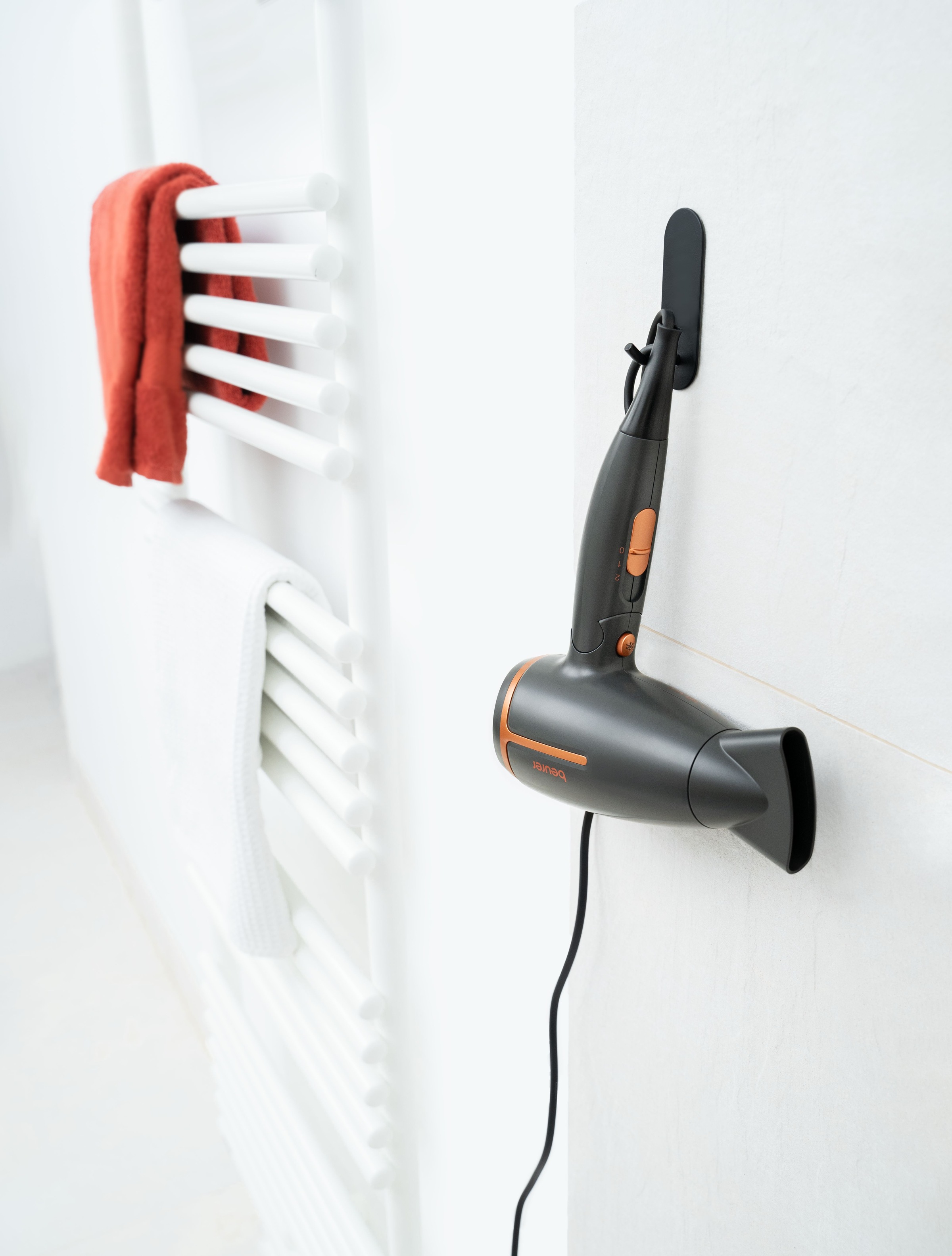BEURER Reisehaartrockner »HC 25, klappbarer Reiseföhn mit Ionen-Technologie«, 1600 W, Spannungsumschaltung: 100-240 Volt, zur weltweiten Nutzung geeignet
