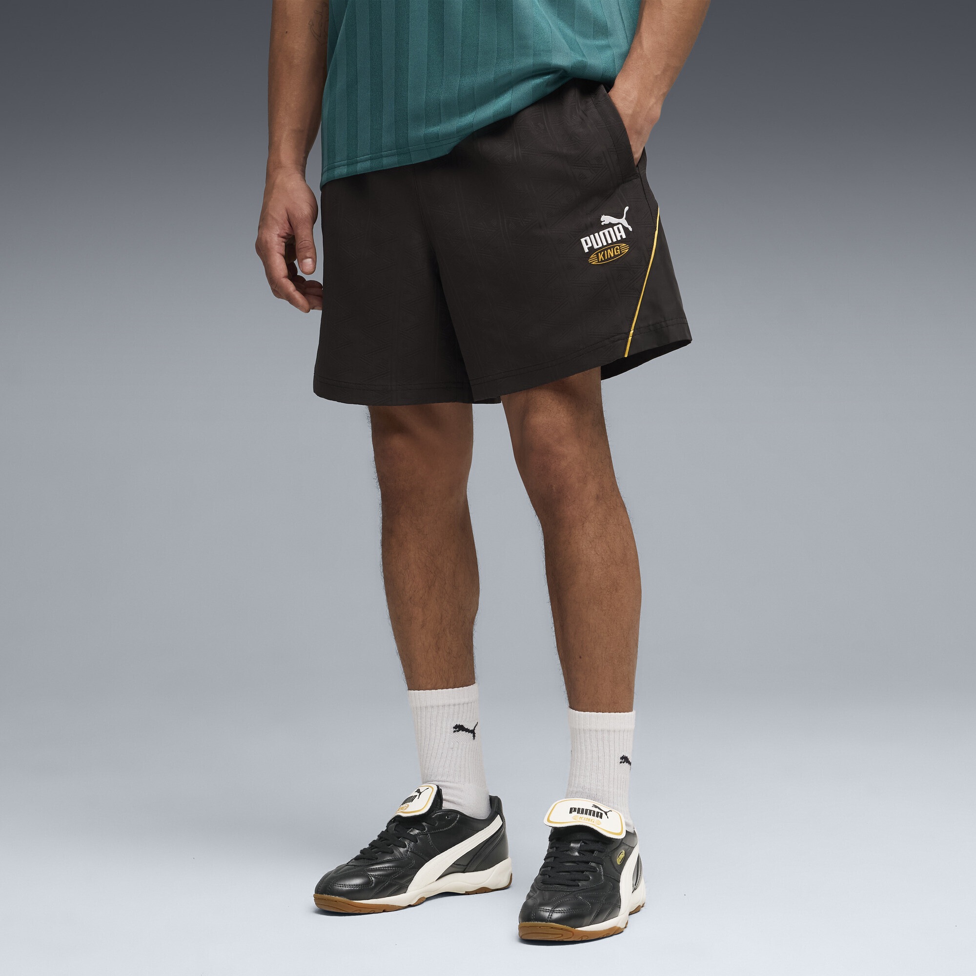 Shorts PUMA "FUTURE.PUMA.ARCHIVE KING Relaxed Shorts Erwachsene", Damen, Gr. L, Normalgrößen, schwarz, Obermaterial: 100% Polyester; Taschenfutter: 100% Polyester; Einsatz: 100% Polyester, relaxed fit, Hosen Shorts 3