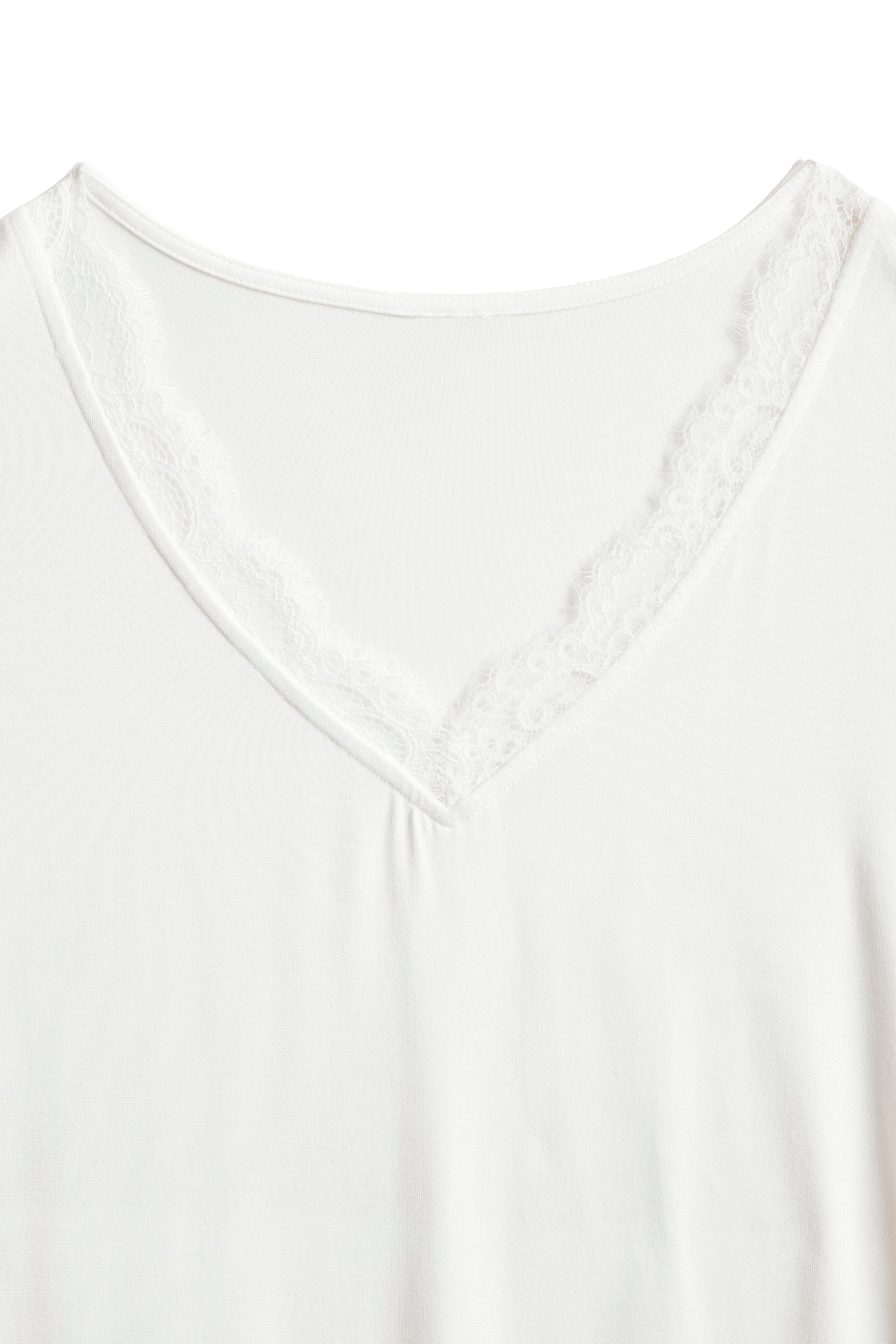 Thumbnail - LASCANA Langarmshirt "mit Spitze" aus angenehmer Viskose-Qualität