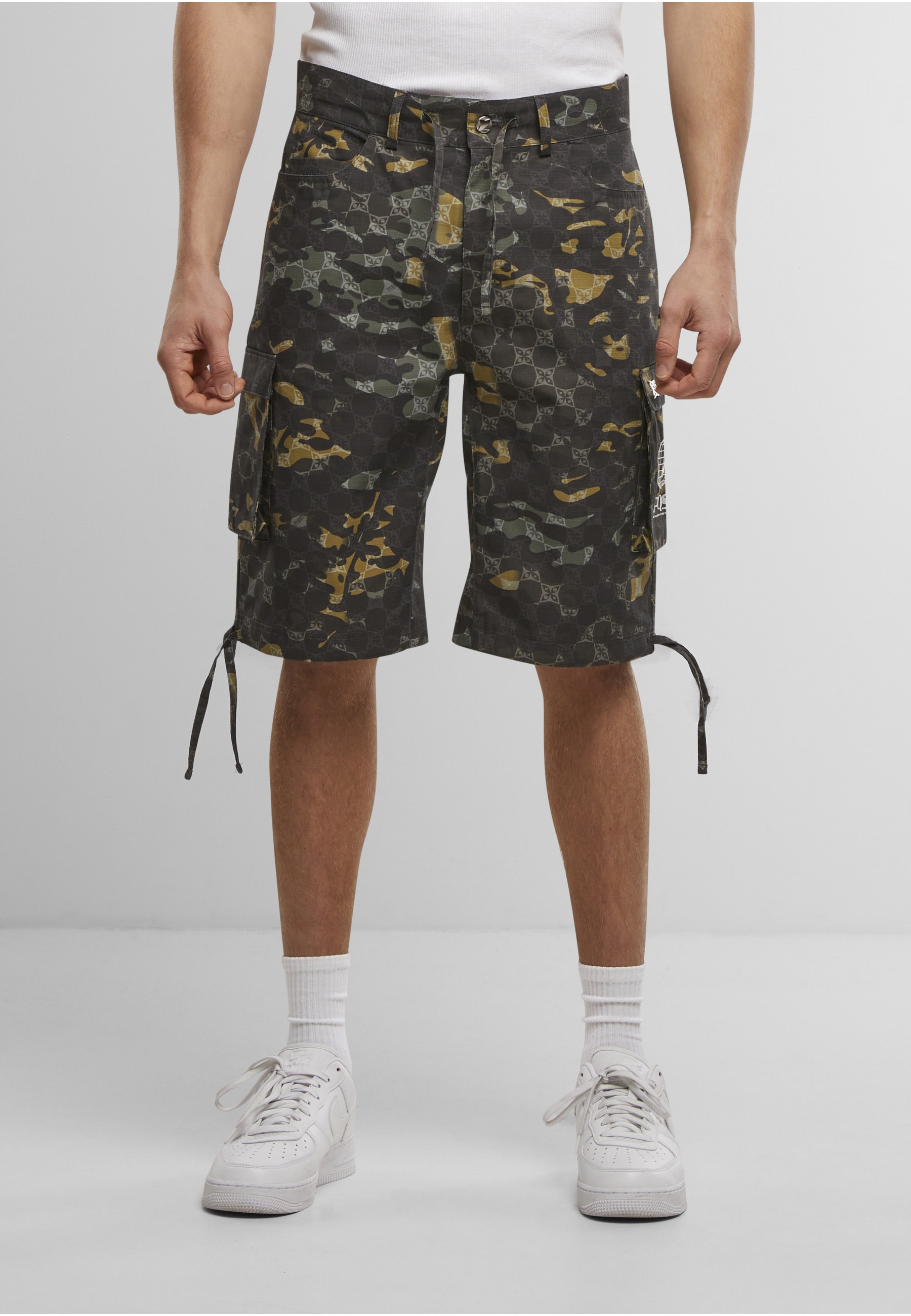 PEQUS Cargoshorts »PEQUS PEQUS Aether Camo Shorts«
