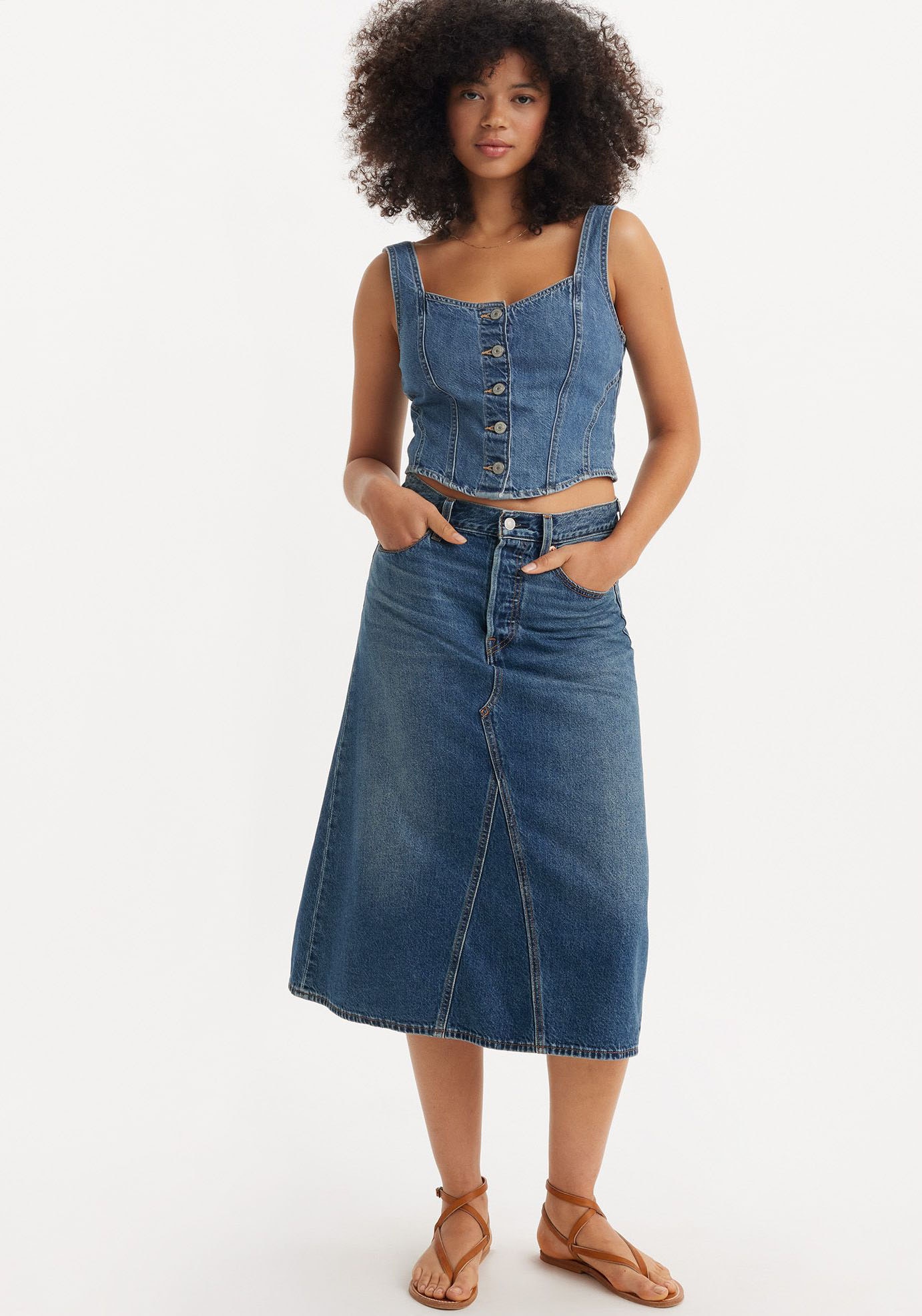 Levi's® Jeansrock »HR A LINE DECON SKIRT«, in trendy Midi-Länge mit ausgefranster Kante