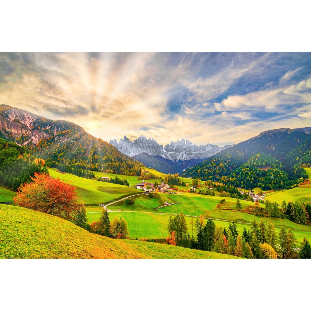 Papermoon Fototapete »SANTA MADDALENA-BERG DORF DOLOMITEN WIESE BLUMEN ALPEN«