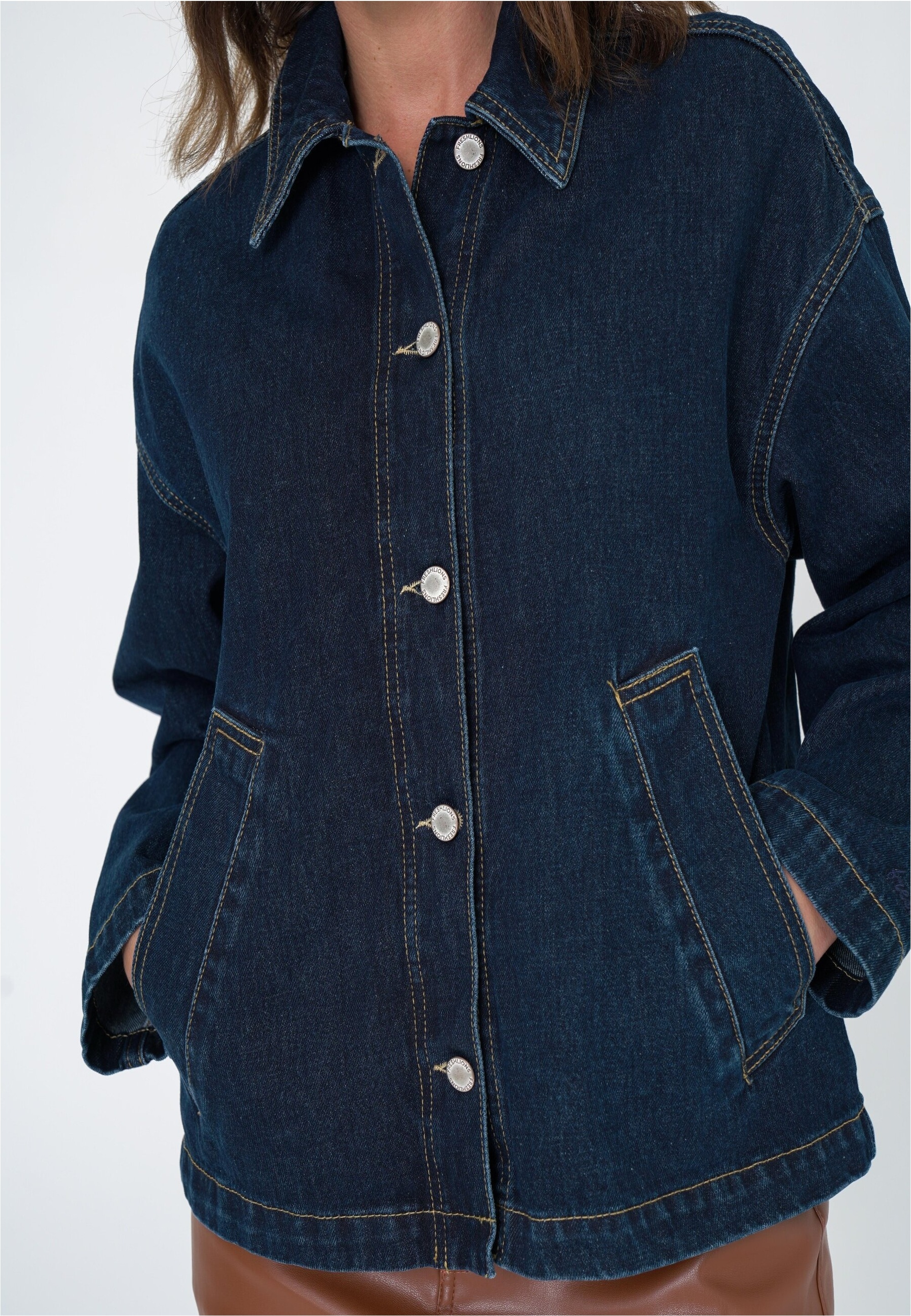 freshlions Jeansjacke »Carolina«, in klassisch modernem Design