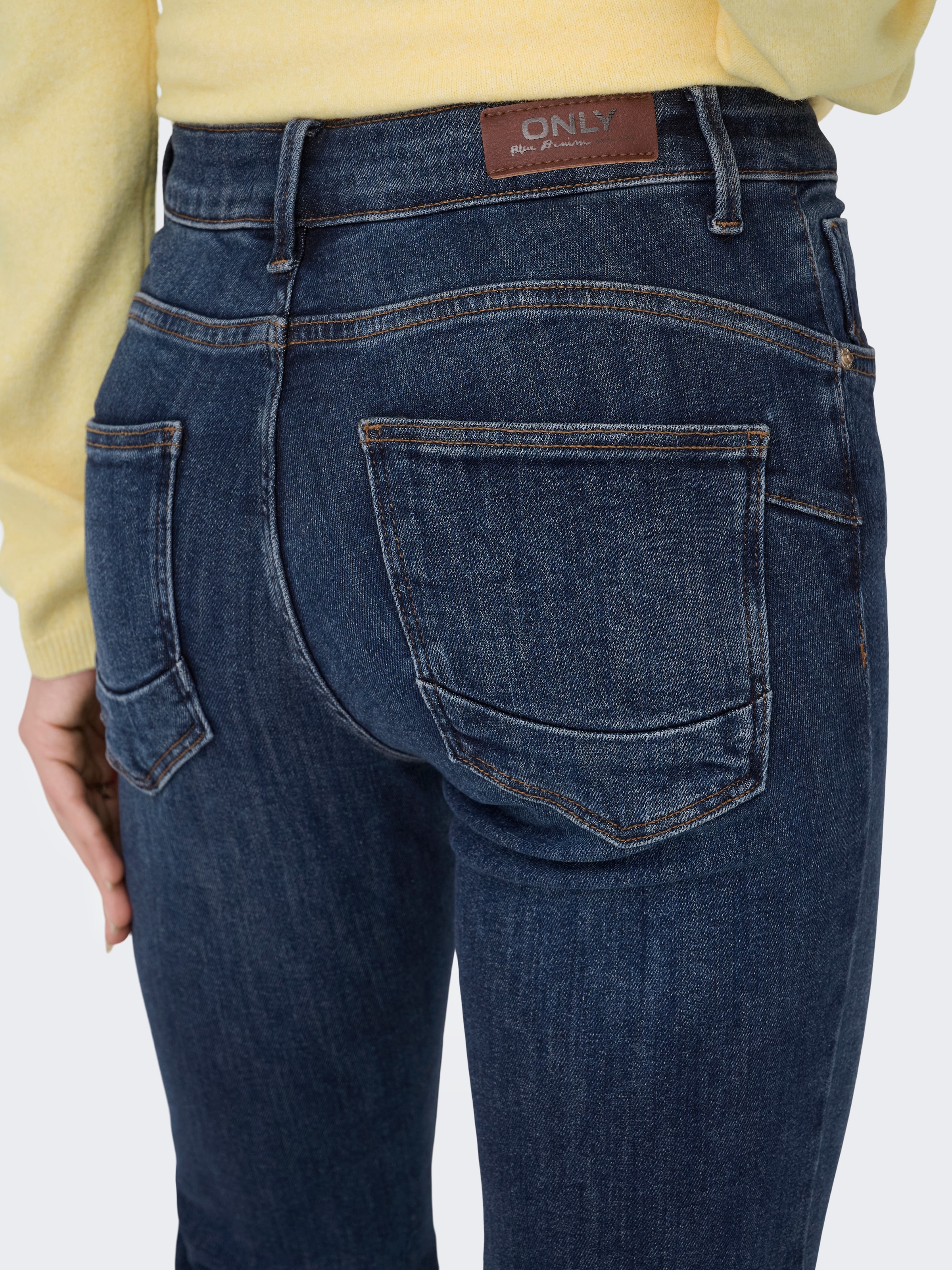 ONLY Bootcut-Jeans »ONLPOWER MID FLARED PUSHUP DNM GEN332« Baumwollmischung, flared fit, regular waist