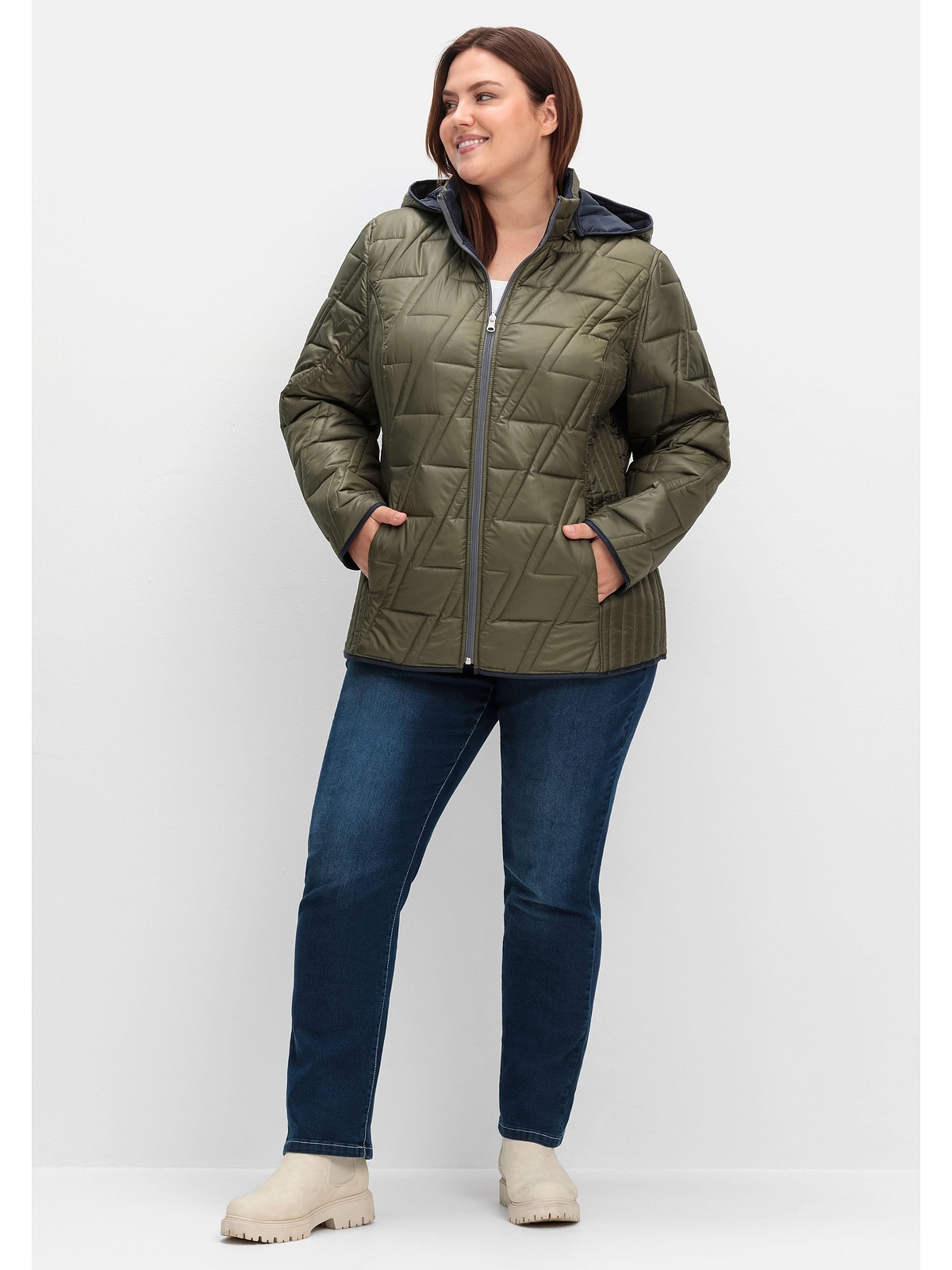 Sheego Steppjacke »Große Größen«, mit Kapuze, zum Wenden, mit Kapuze und Stehkragen