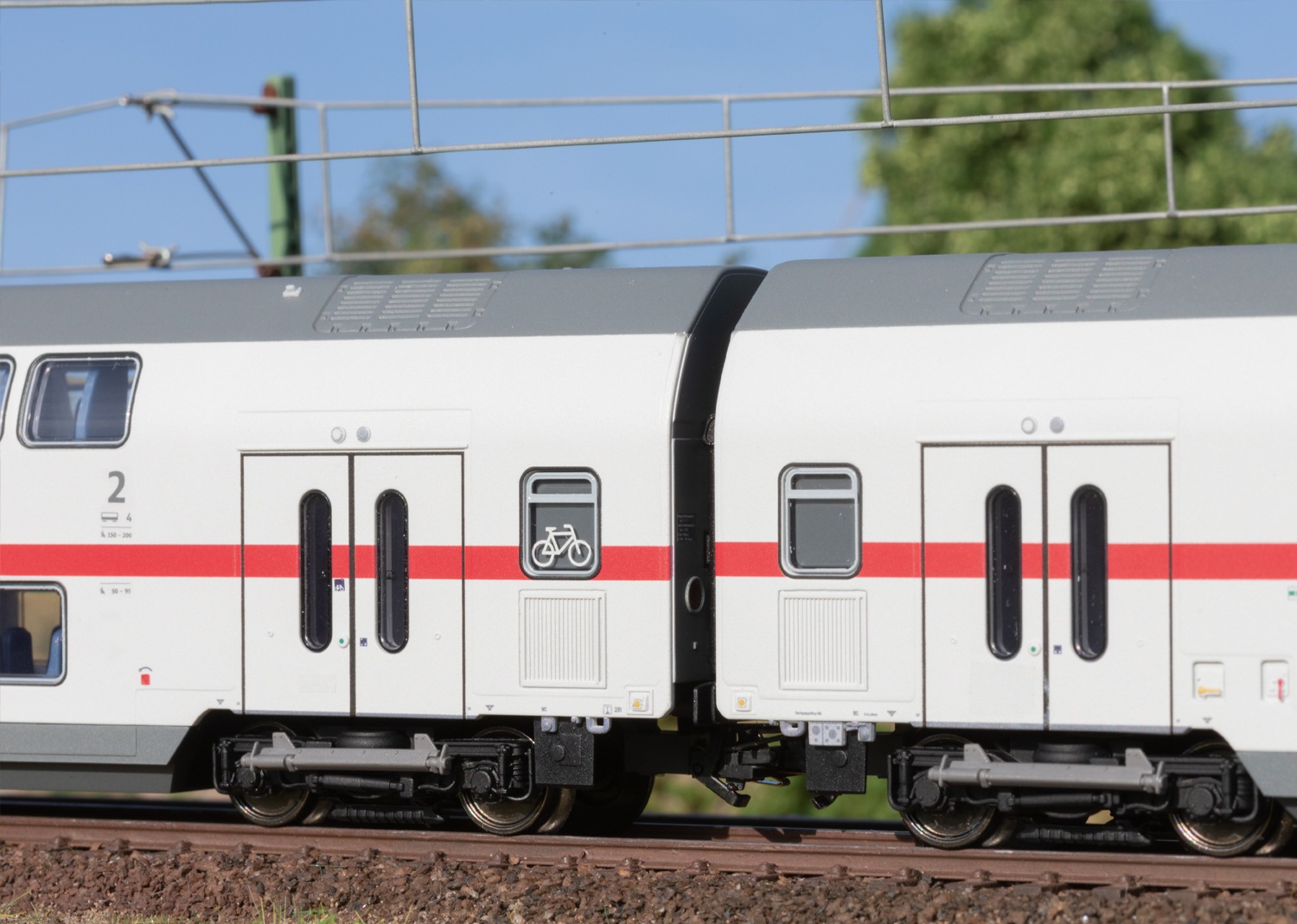 Märklin Personenwagen »IC2 Doppelstock-Mittelwagen DBpza 682.2, 2. Klasse - 43487«, Made in Europe