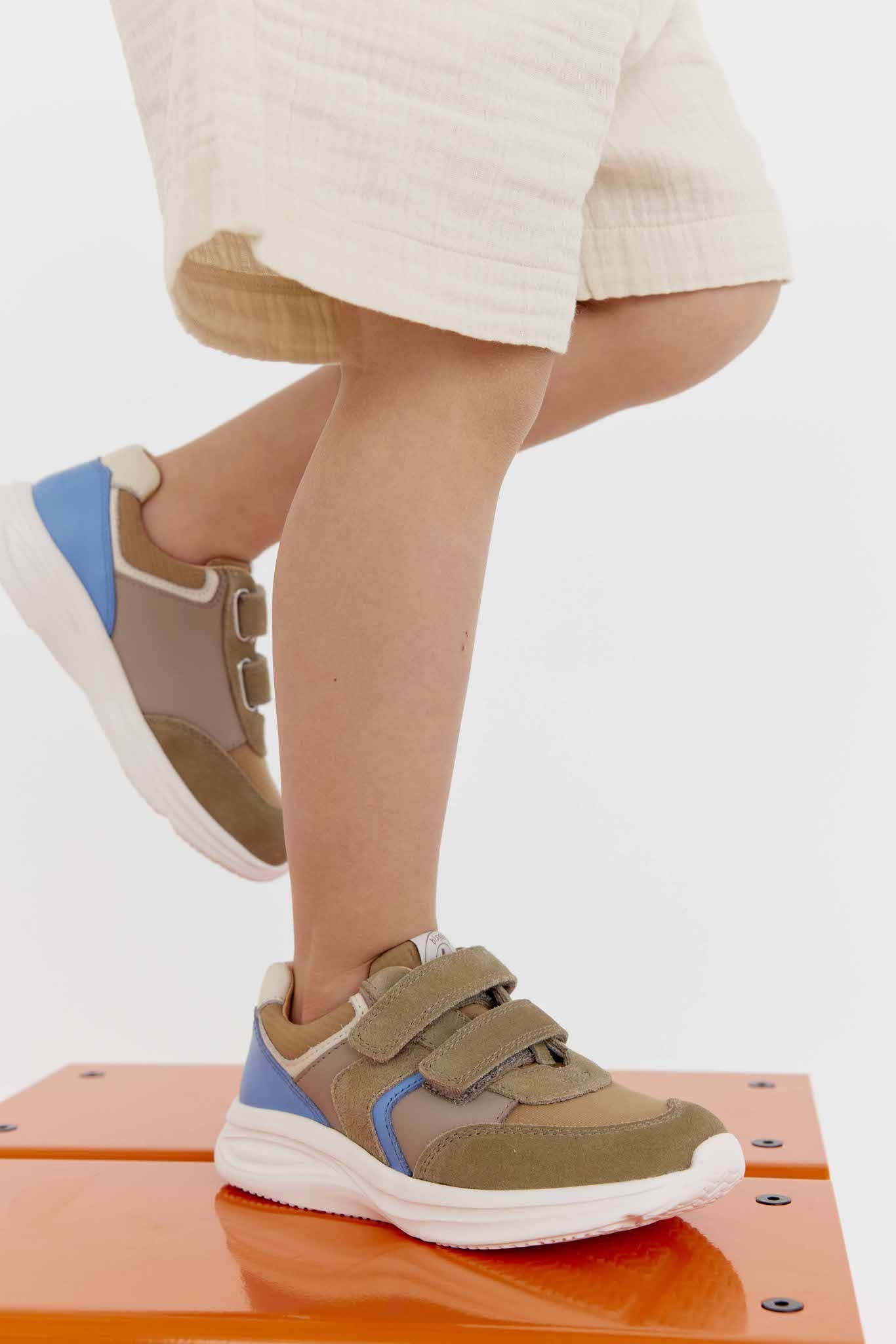 Bisgaard Sneaker »yuki Weite: normal«, Freizeitschuh mit Lederfutter, Größenschablone zum Download
