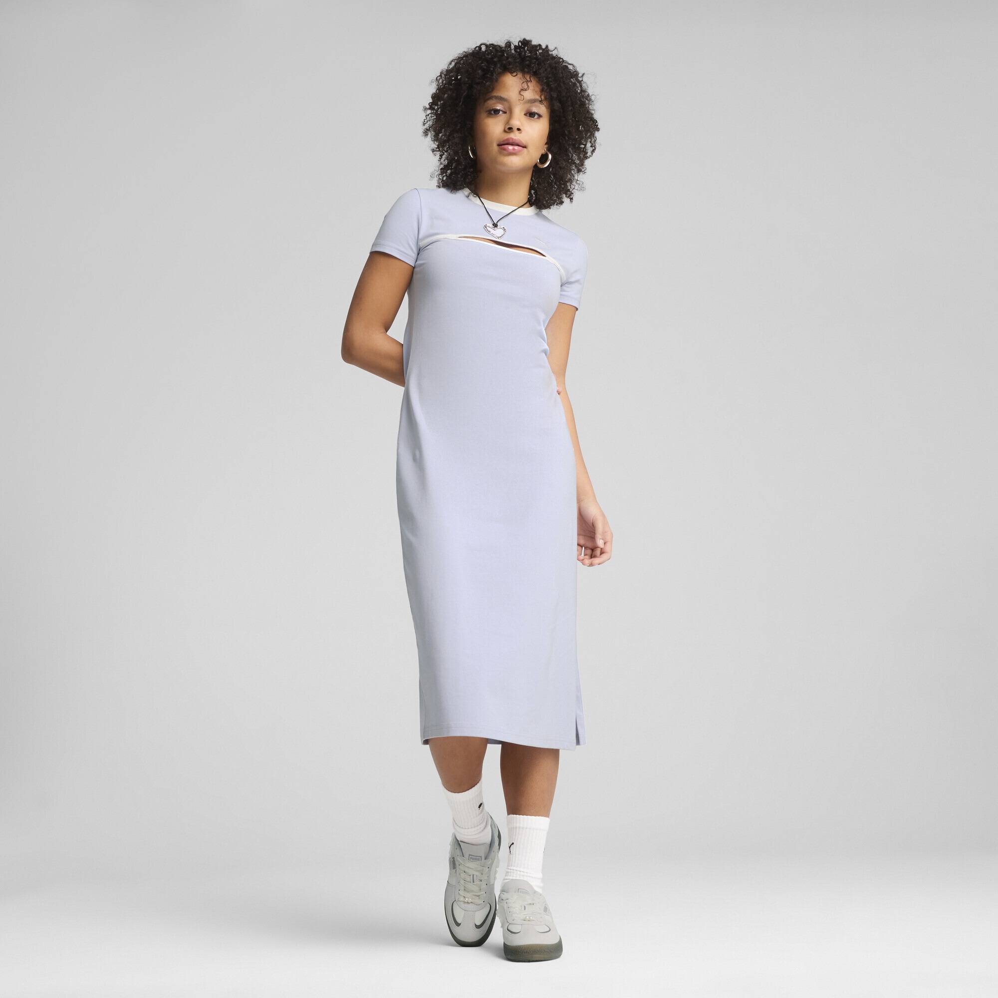 PUMA Sweatkleid »WARDROBE ESS Midikleid mit Cut-out Damen«