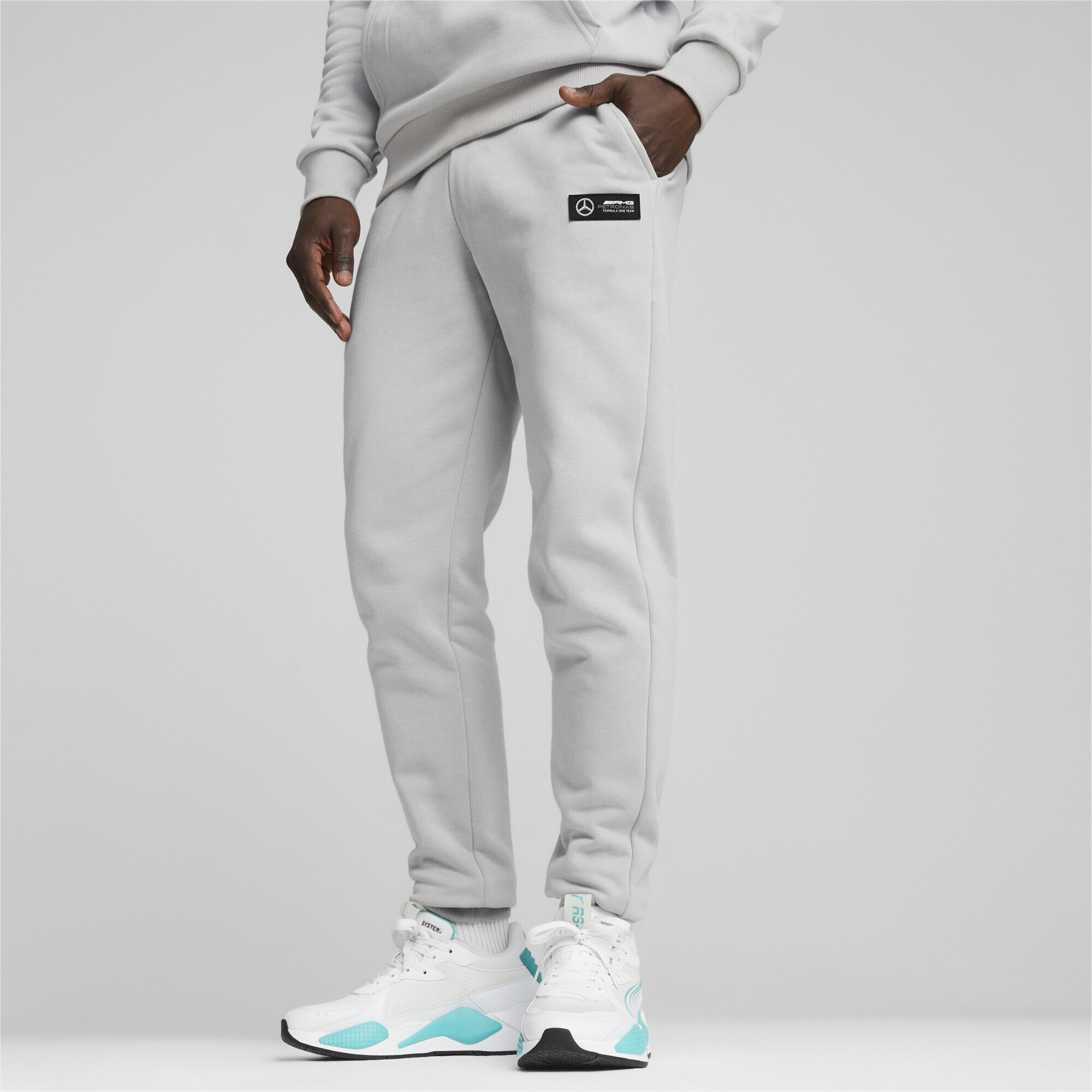PUMA Sporthose »Mercedes-AMG PETRONAS Motorsport Jogginghose Herren«
