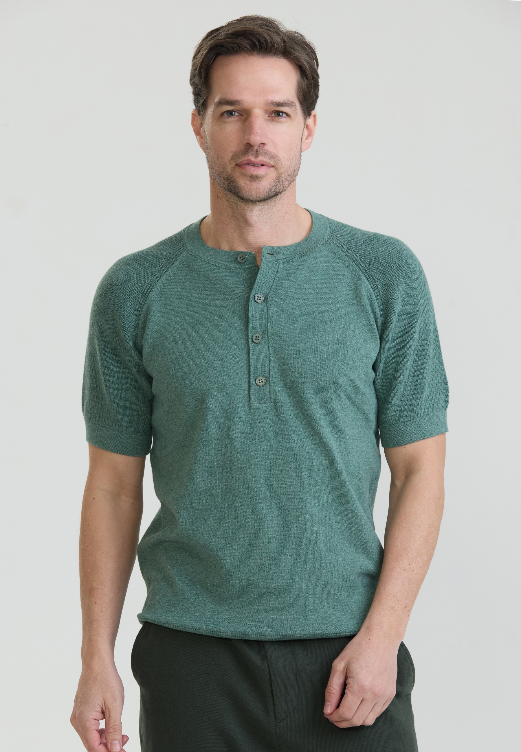 Felix Hardy "Basic-Strick-T-Shirt mit Rundhalsausschnitt und Knöpfen"