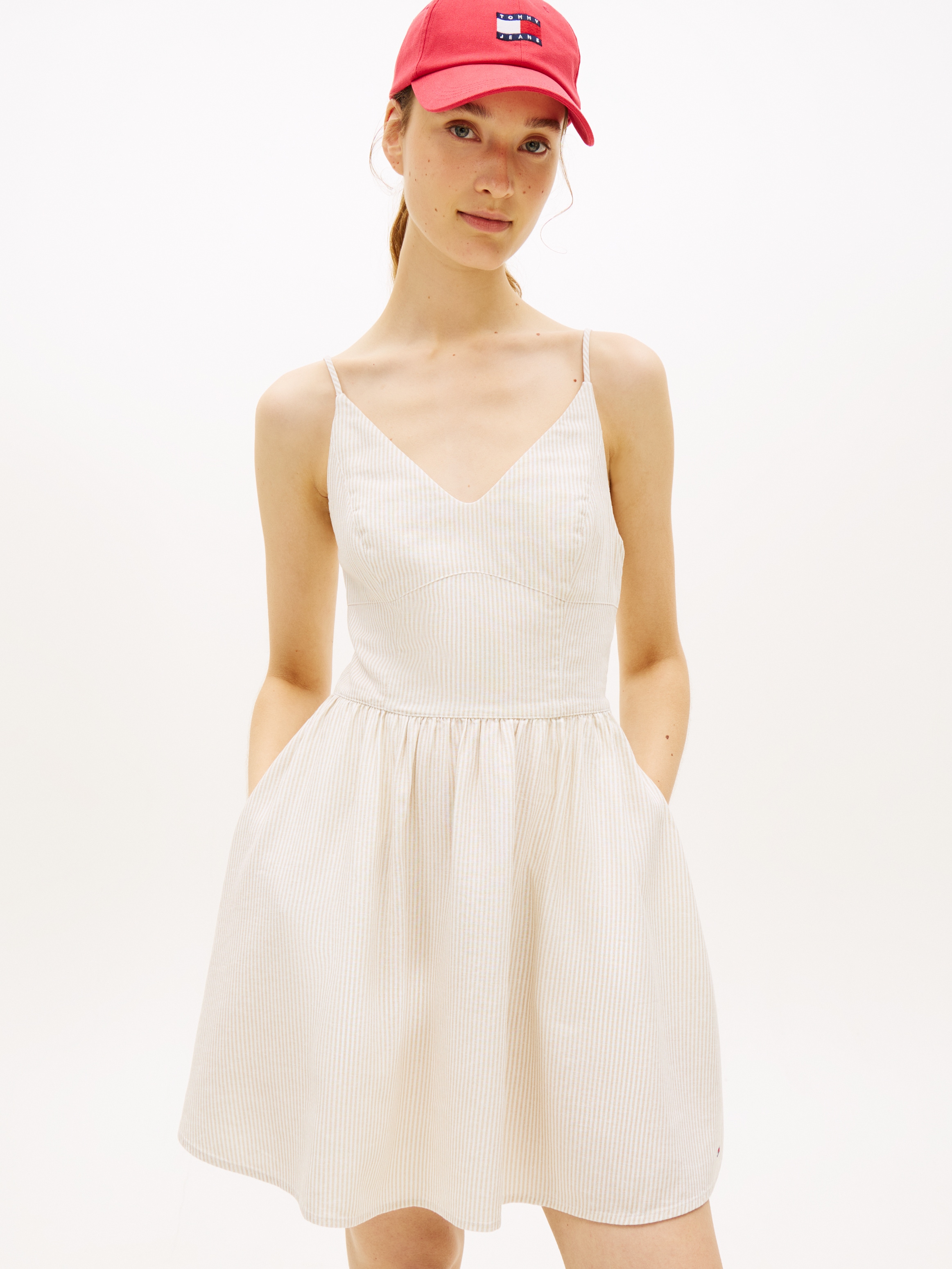 Tommy Jeans Minikleid "TJW LINEN SKATER DRESS" in Extra Slim Fit, Leinen-Mi günstig online kaufen