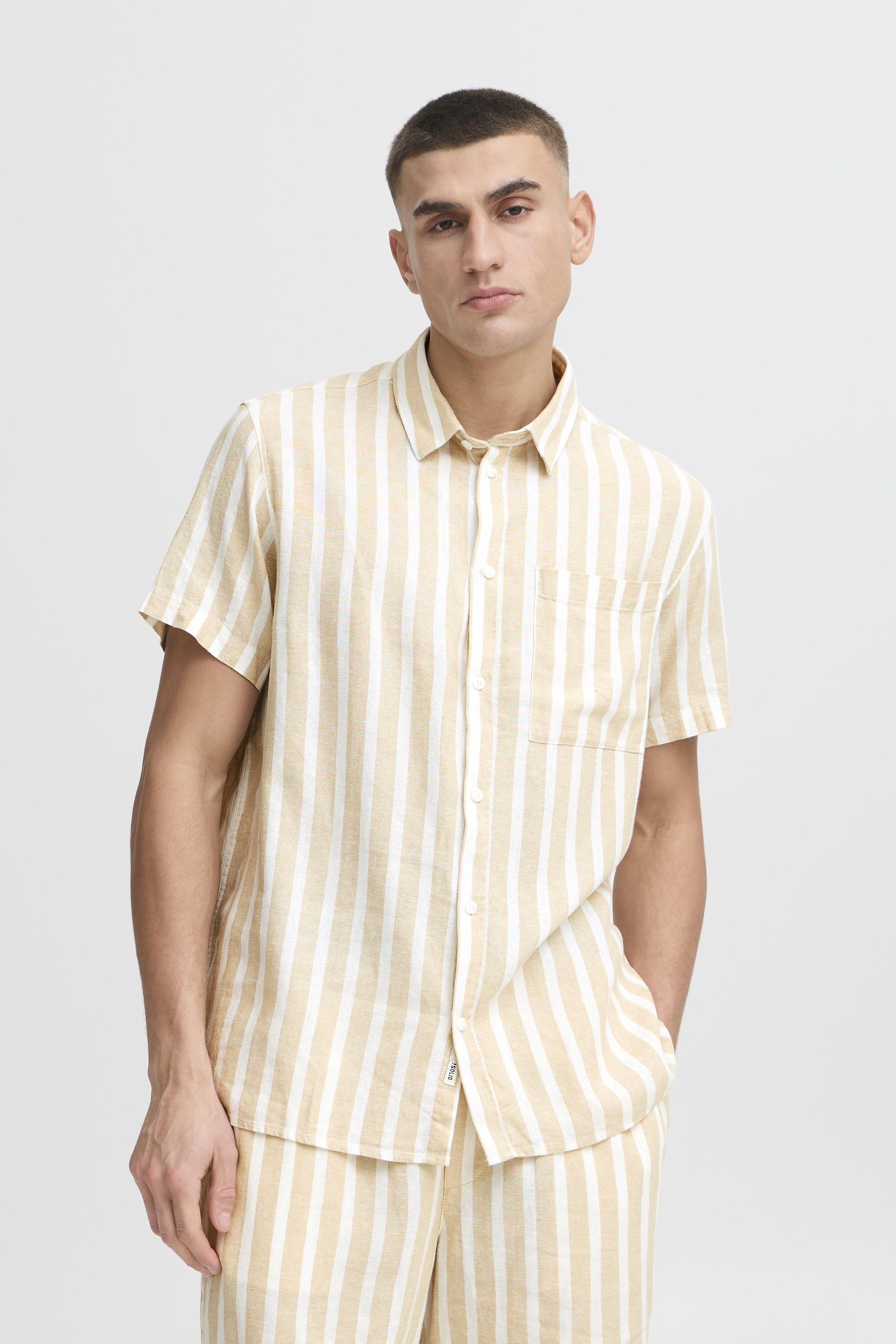 !solid Kurzarmshirt SOLID "Kurzarmhemd SDFried", Herren, Gr. M, beige (curds, whey), Obermaterial: 58% Leinen LI. 42% Viskose CV., Hemden 2