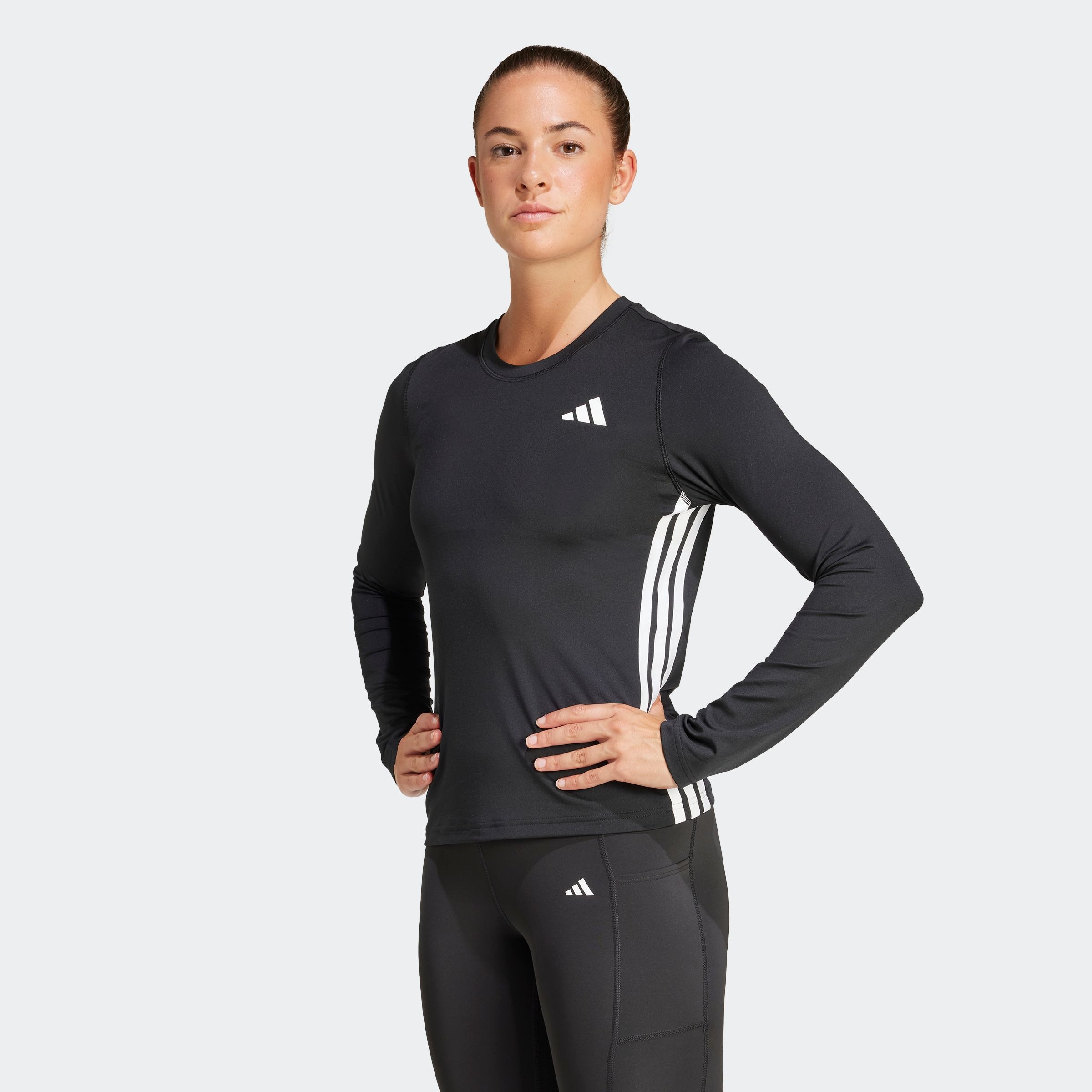 adidas Performance Funktionsshirt "ESSENTIALS 3-STREIFEN WORKOUT LONGSLEEVE" mit V-Ausschnitt, ohne Verschluss, aus Polyester