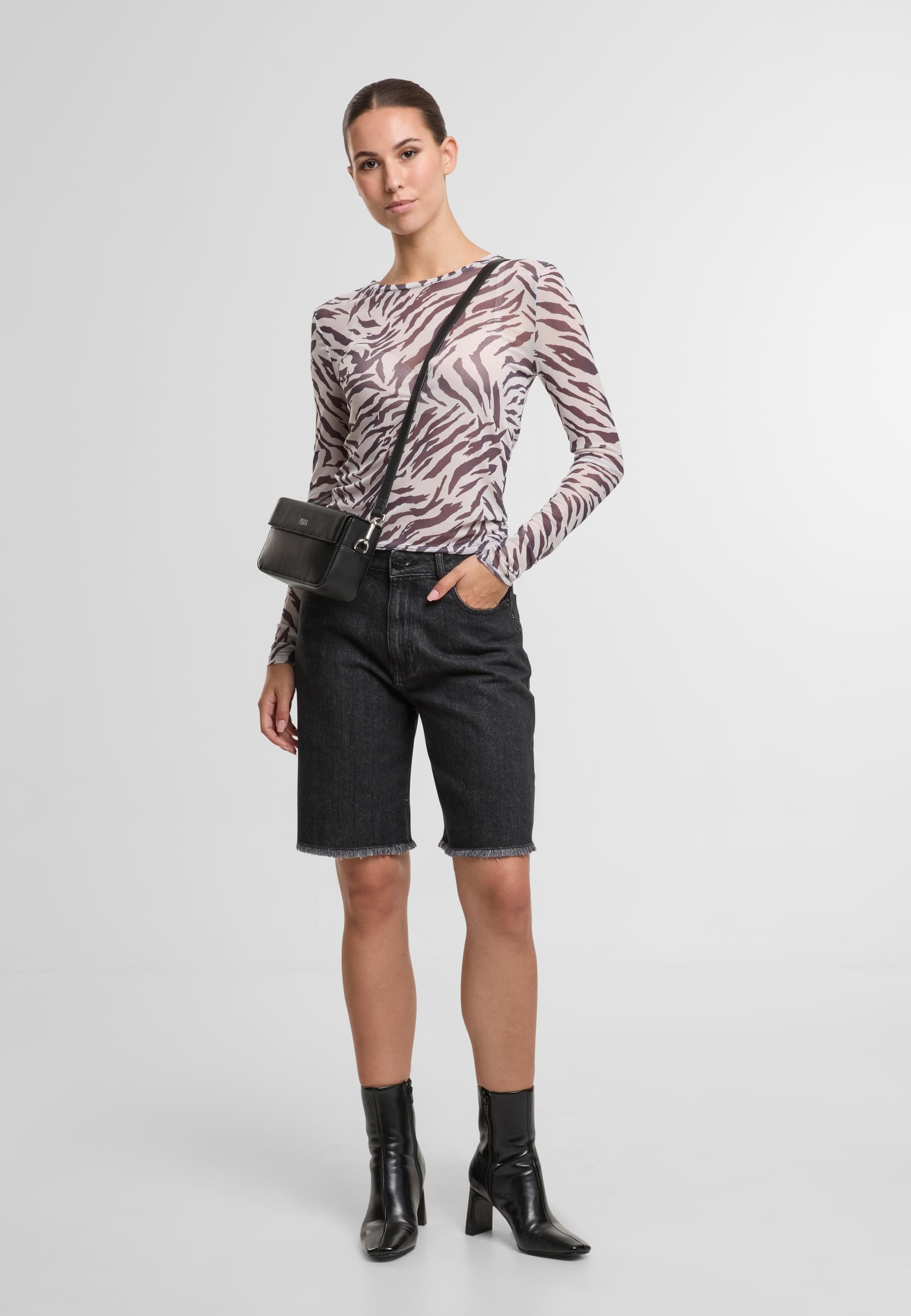 2Y Studios Shorts »2Y Studios Tima Shorts«, (1 tlg.)