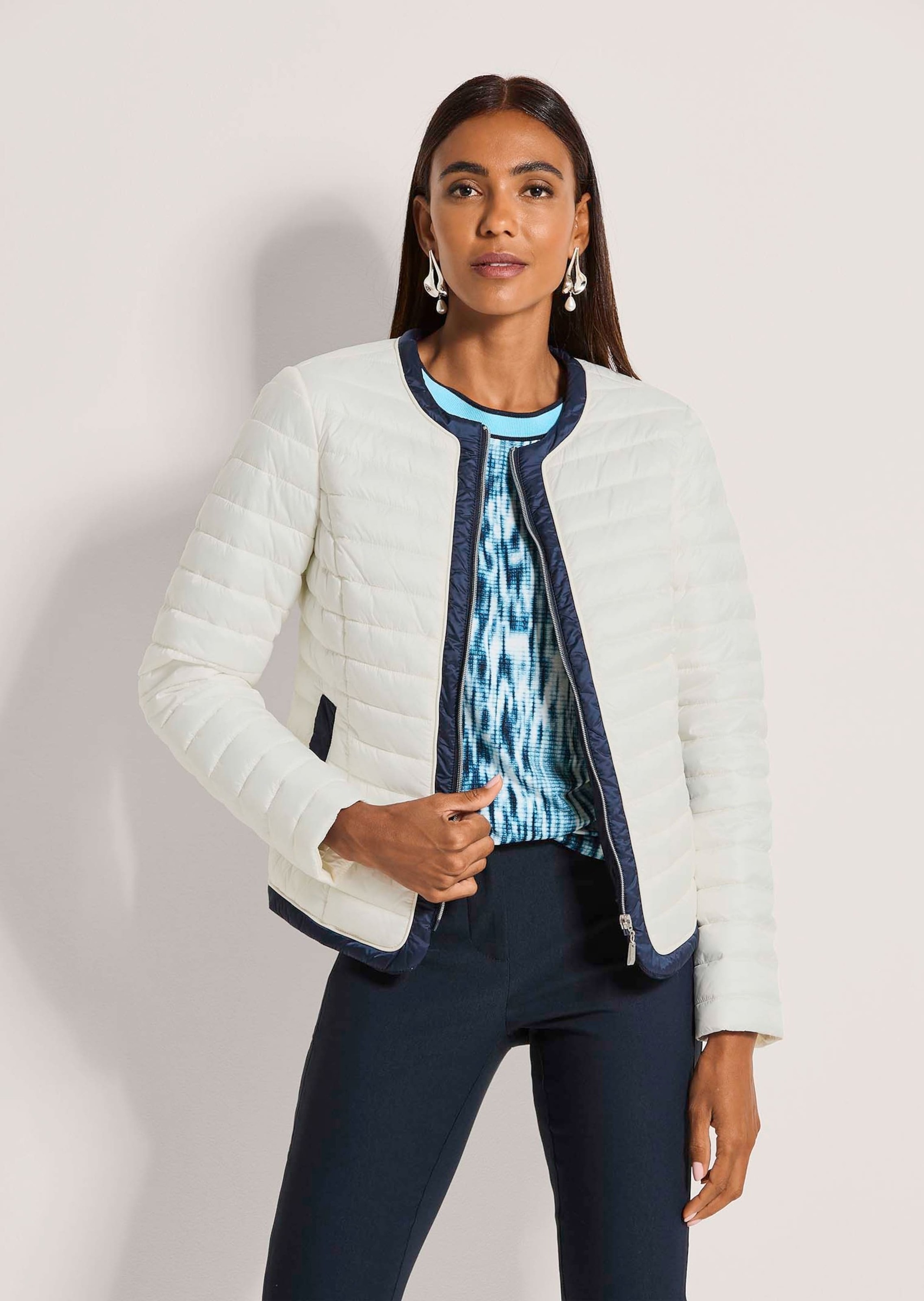 Thumbnail - MADELEINE Kurzjacke "Steppjacke Leichte Übergangsjacke mit Fütterung" Sandwichsteppung