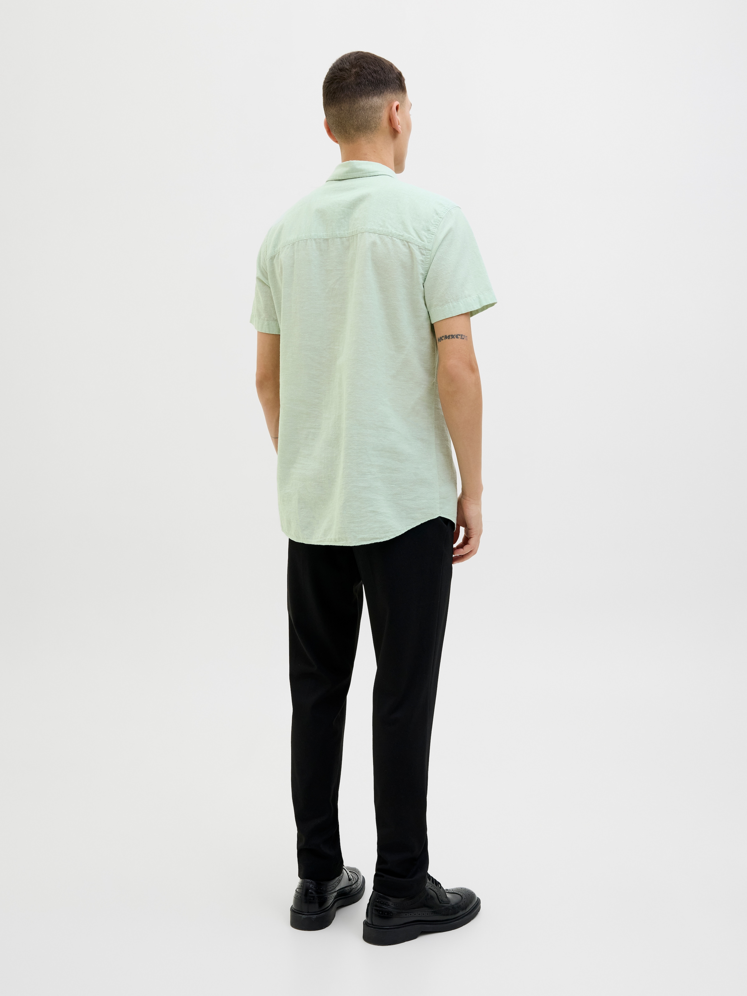 Jack & Jones Kurzarmhemd »JJEBREEZE SHIRT SS SN«, mit Hemdkragen