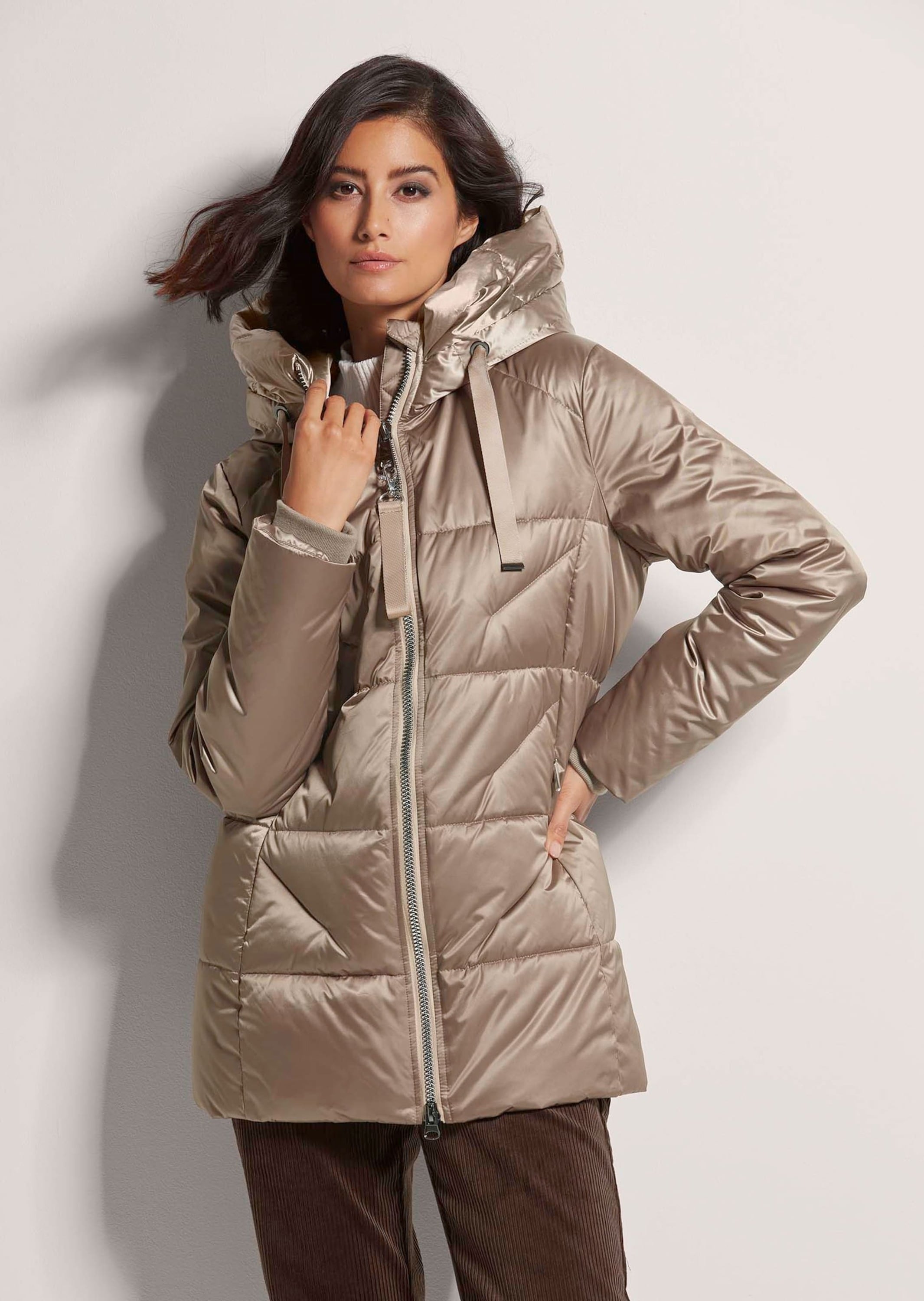 MADELEINE Steppjacke »Steppjacke Wattierte Steppjacke mit Kapuze«