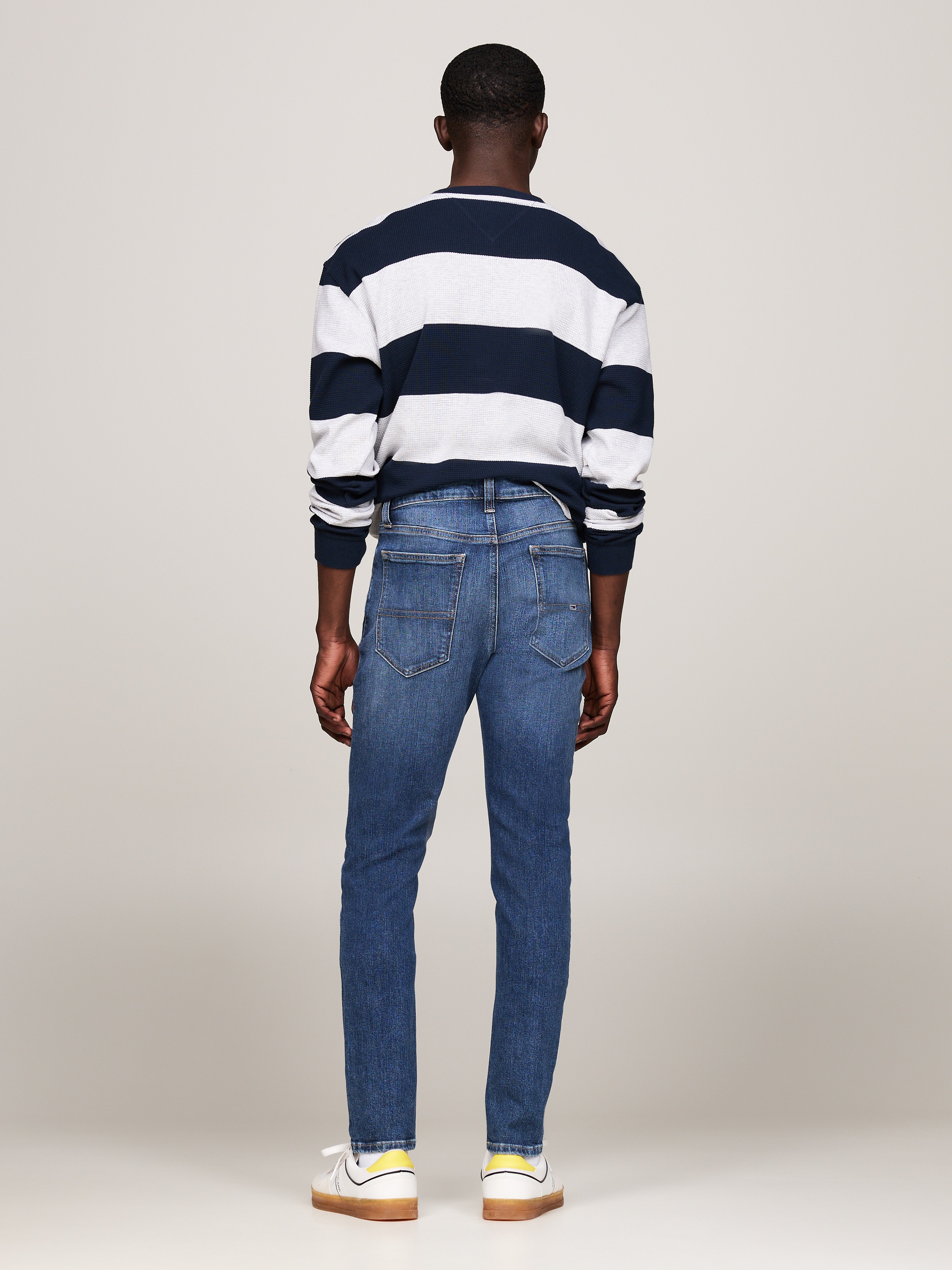 Tommy Jeans Skinny-fit-Jeans »SIMON SKNY«, mit Logoprägung