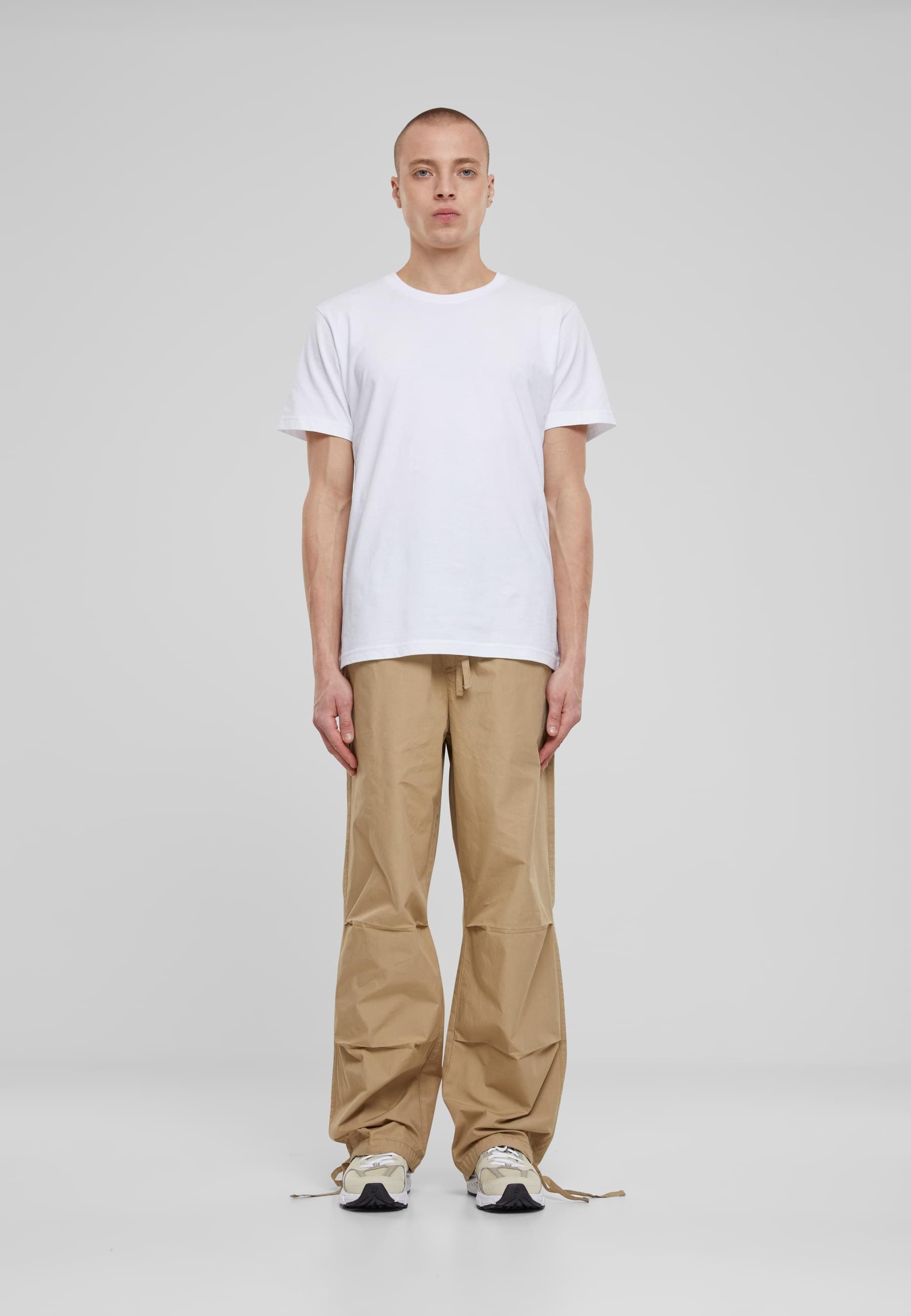URBAN CLASSICS Stoffhose »Urban Classics Wide Poplin Pants«, (1 tlg.)