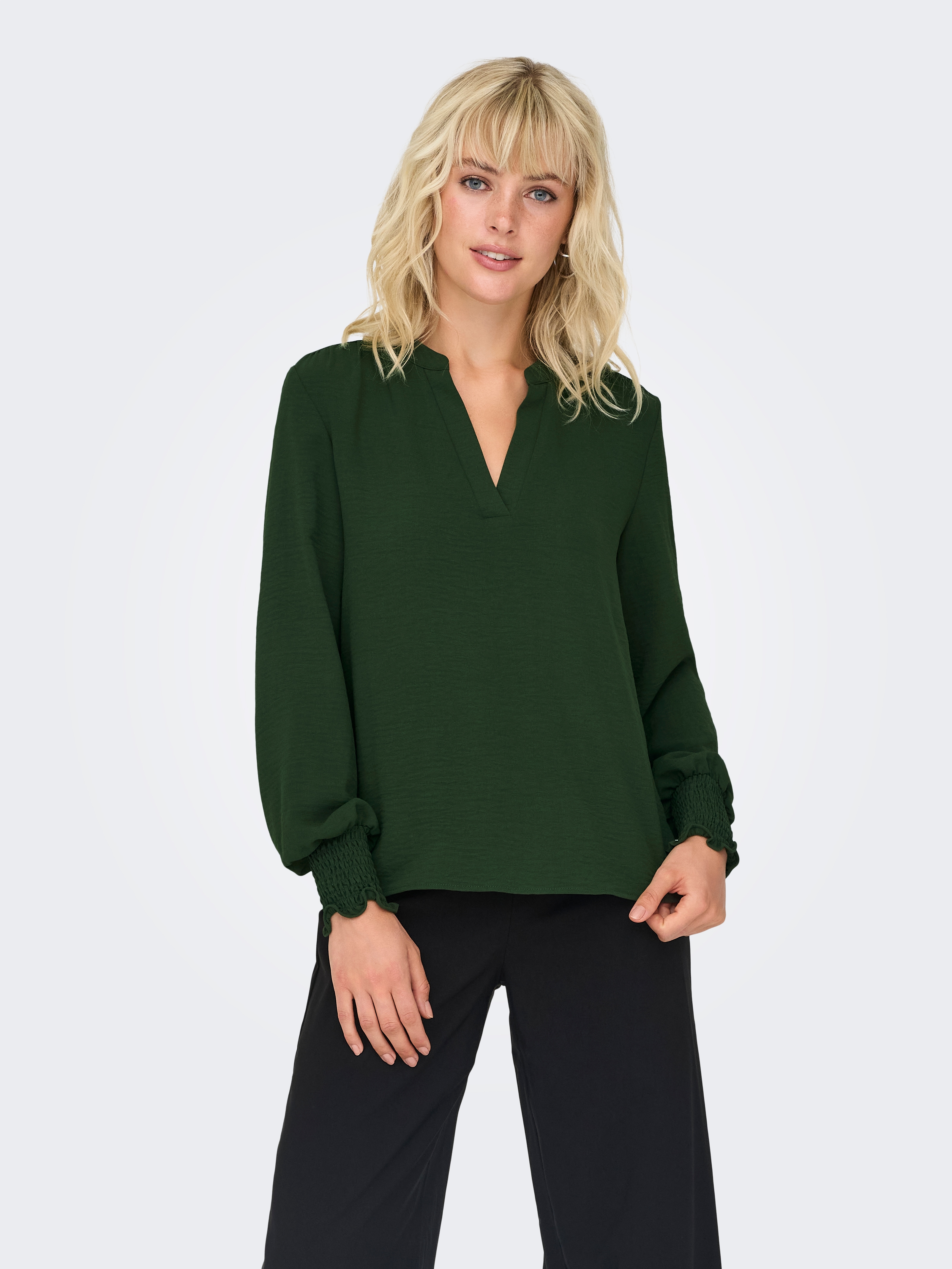 ONLY "ONLMETTE V-NECK LS SMOCK TOP NOOS WVN" Kunstfaser, regular fit