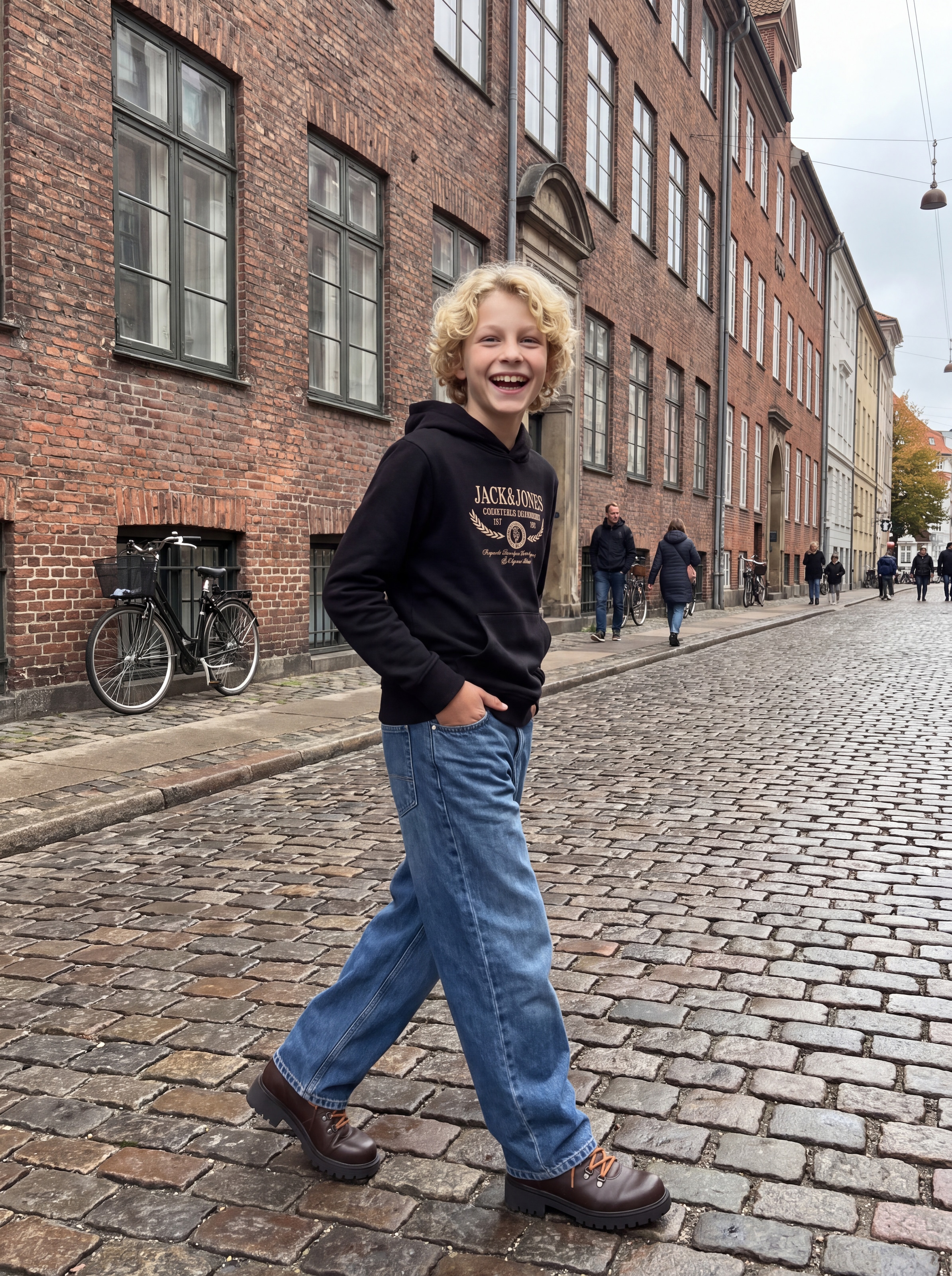 Jack & Jones Junior Kapuzensweatshirt »JORFREDERIKSBERG COLORFULL FRONT SWH JNR«, Baumwollmischung, locker geschnitten
