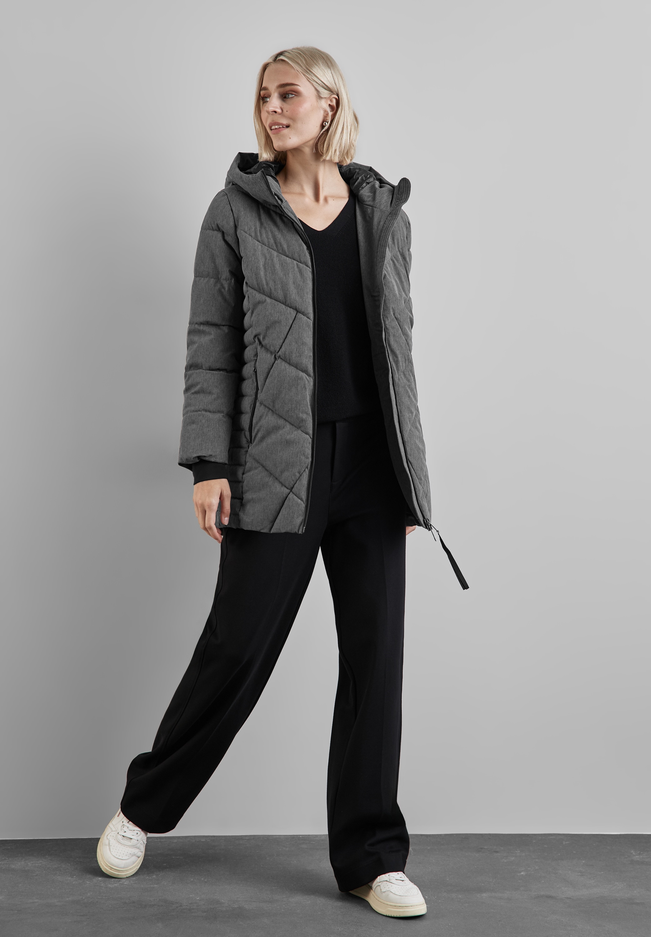 Thumbnail - STREET ONE Steppjacke, mit Kapuze, mit Kapuze mit Tunnelzugband