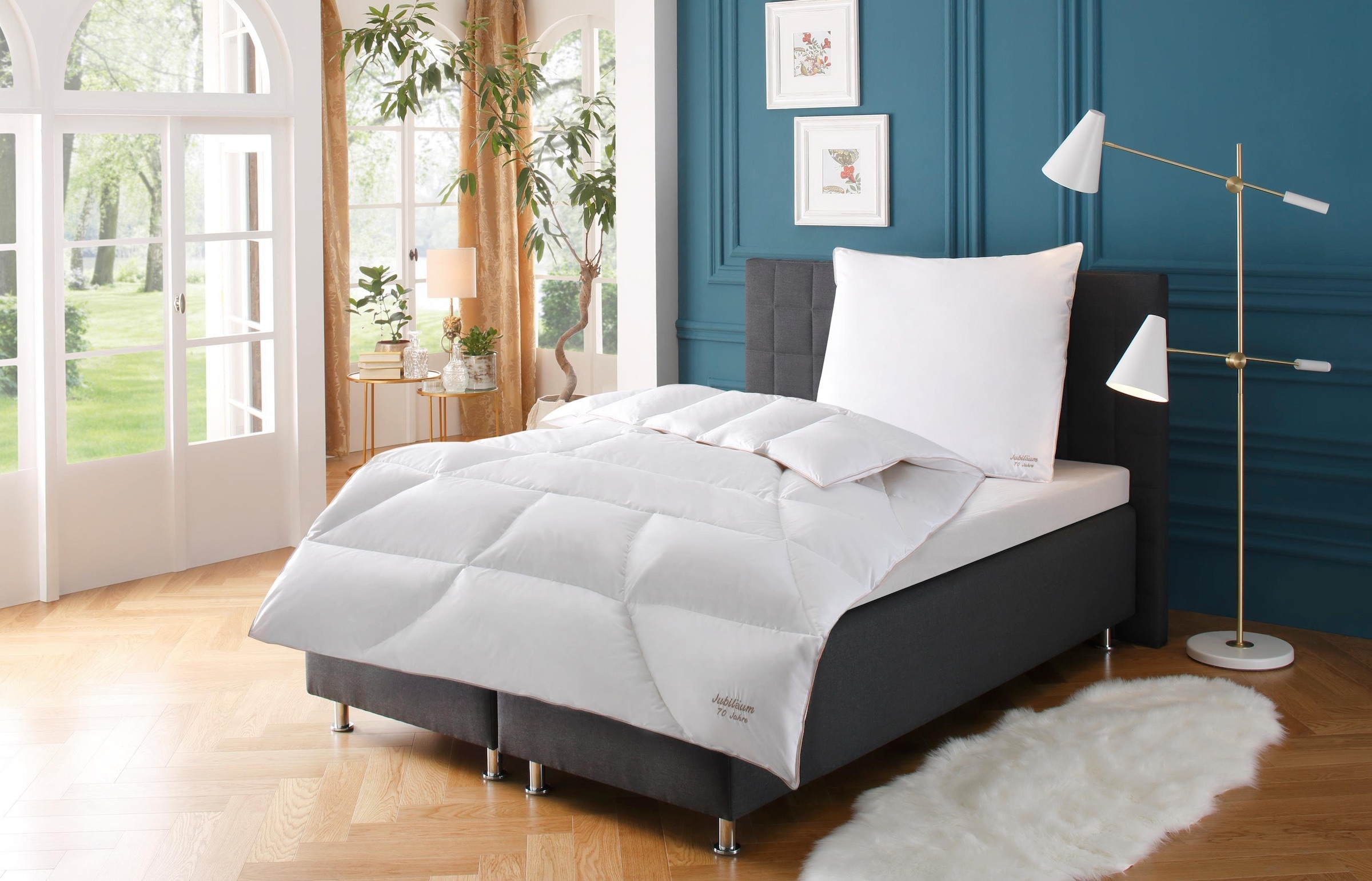 Daunenbettdecke »Jubiläum, Bettdecken warm, Hausstauballergiker geeignet«, Füllung 90%...